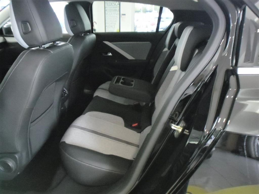 OPEL ASTRA 1.6 HYBRID 180CV BUSINESS ELEGANCE