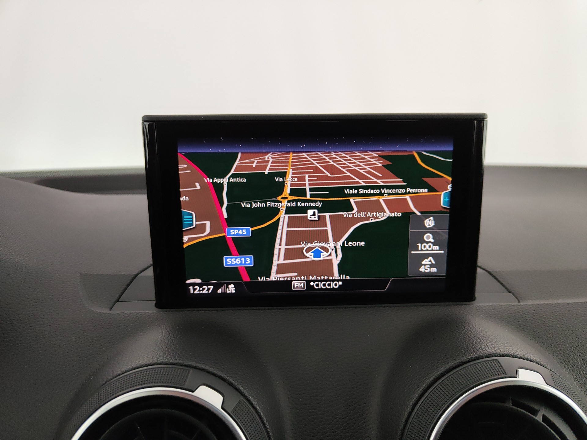 Audi Q2 30TDI Admired