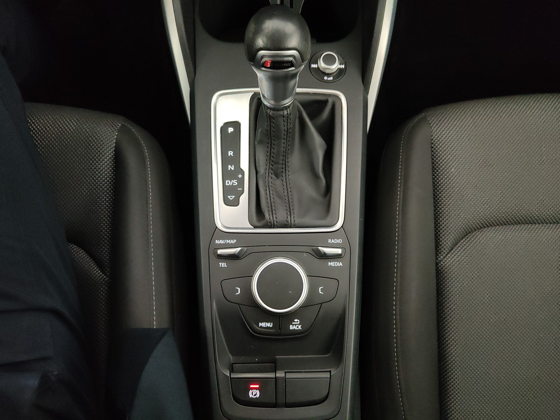 Audi Q2 30TDI Admired