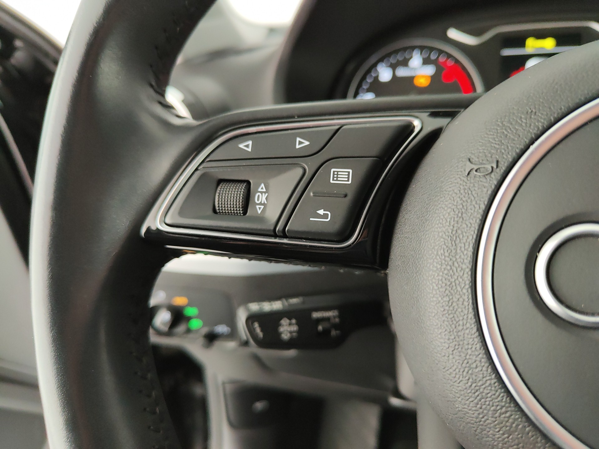 Audi Q2 30TDI Admired