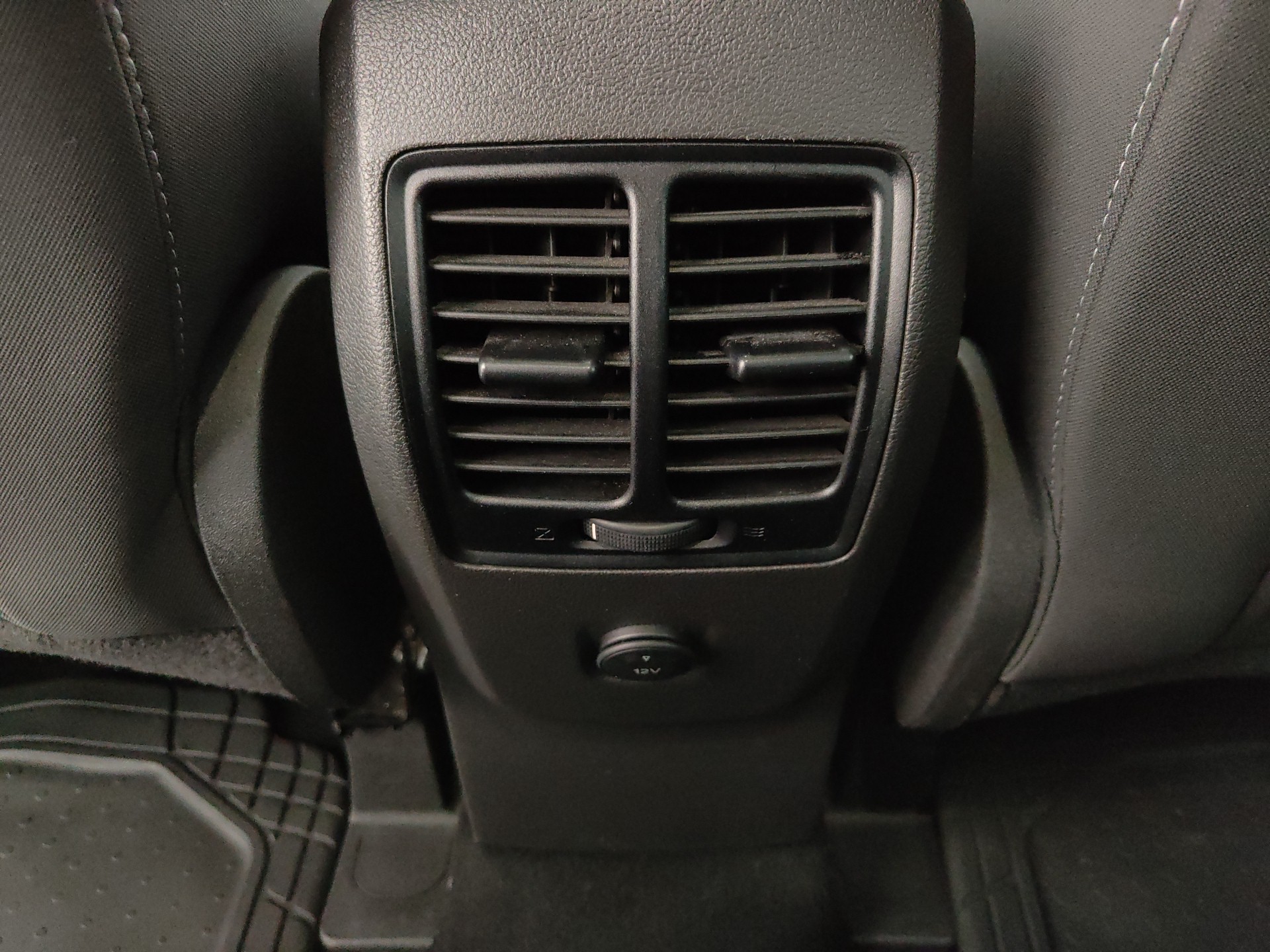 FORD KUGA 1.5 TDCI BUSINESS 2WD POWERSHIFT