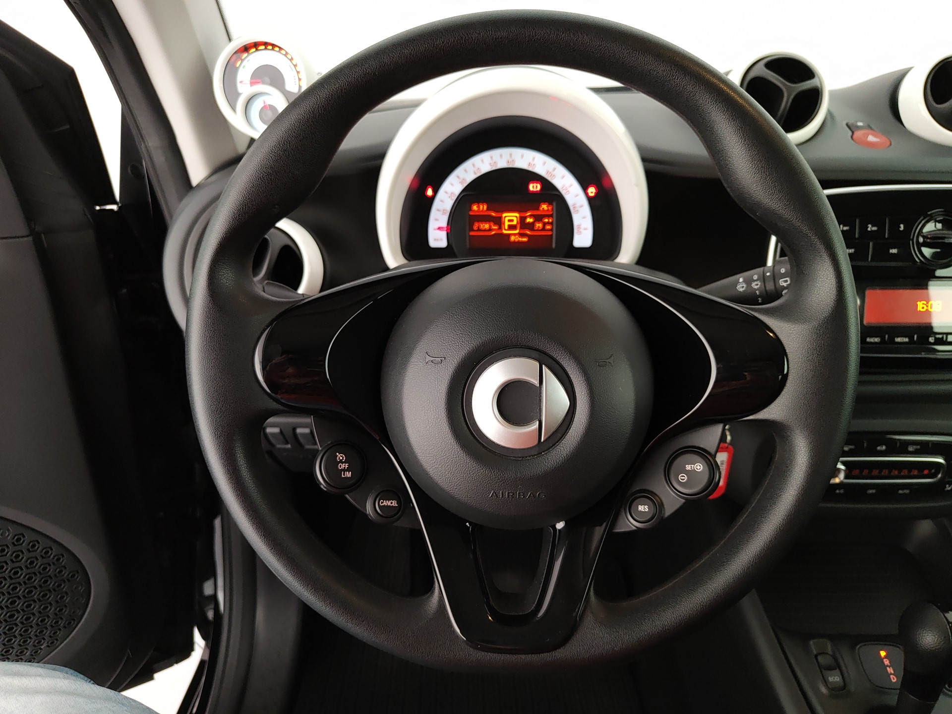 SMART FORTWO EQ TWINAMIC PURE