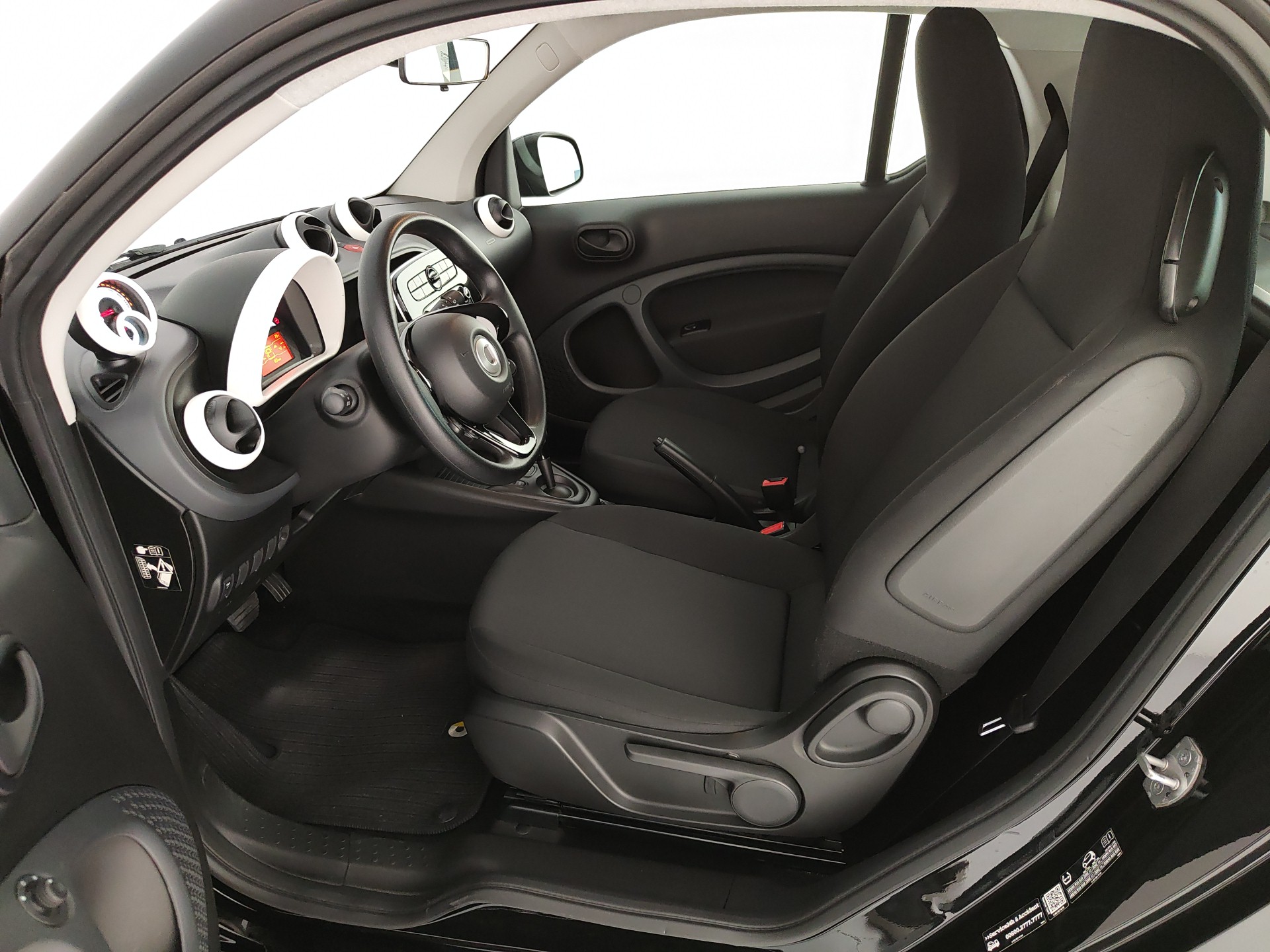 SMART FORTWO EQ TWINAMIC PURE