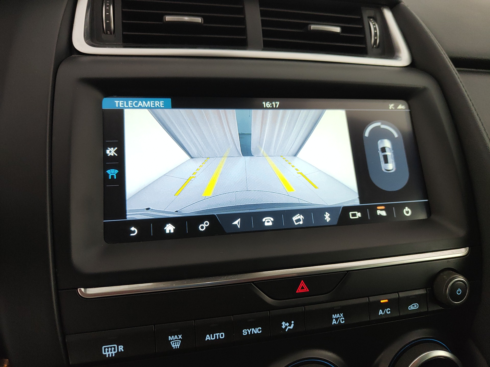 JAGUAR E-PACE 2.0D I4 163CV AWD AUTO R-DYNAMIC S