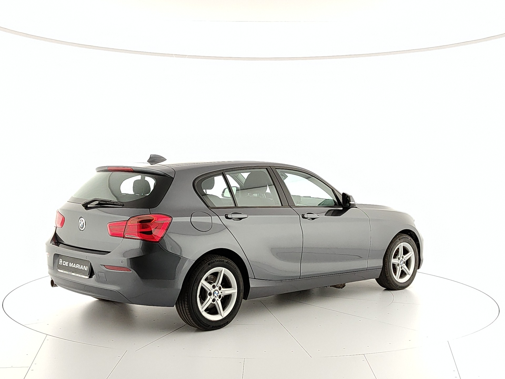 BMW 114d BUSINESS 5p 95cv