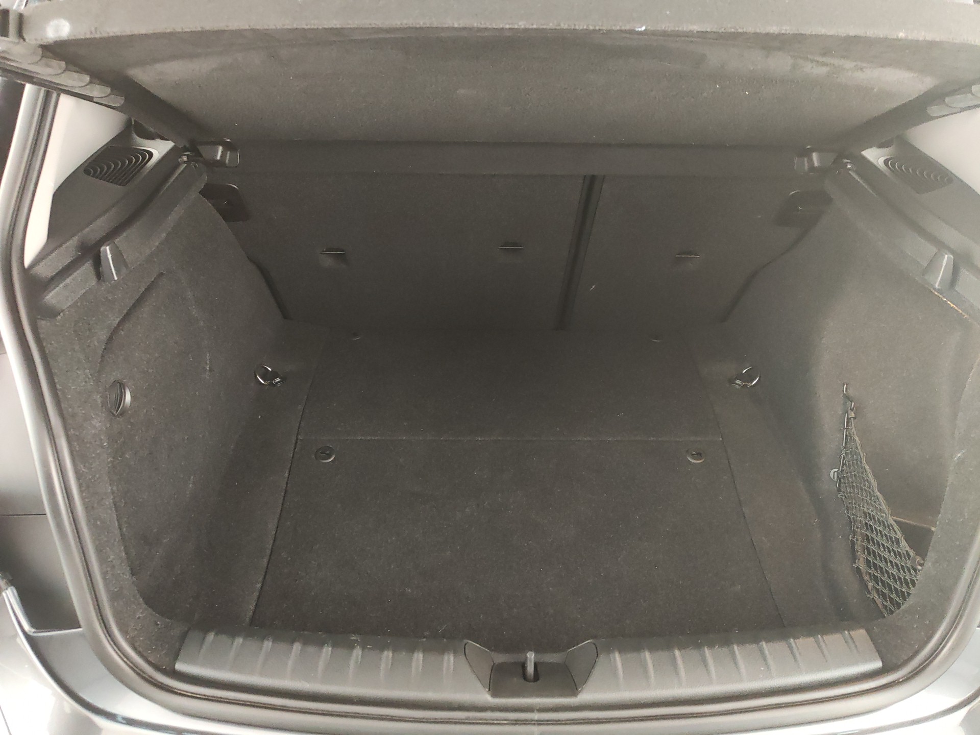 BMW 114d BUSINESS 5p 95cv