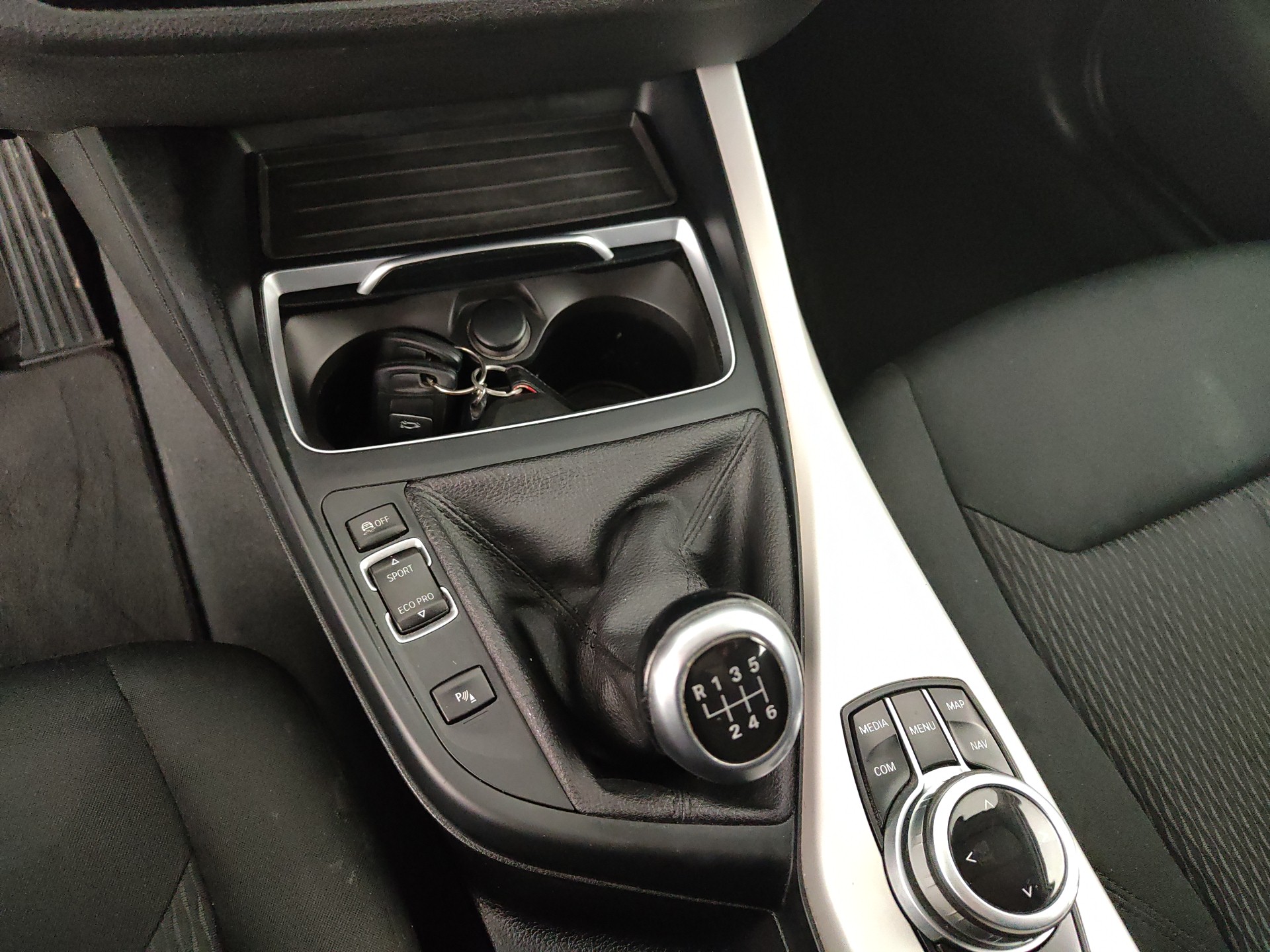 BMW 114d BUSINESS 5p 95cv