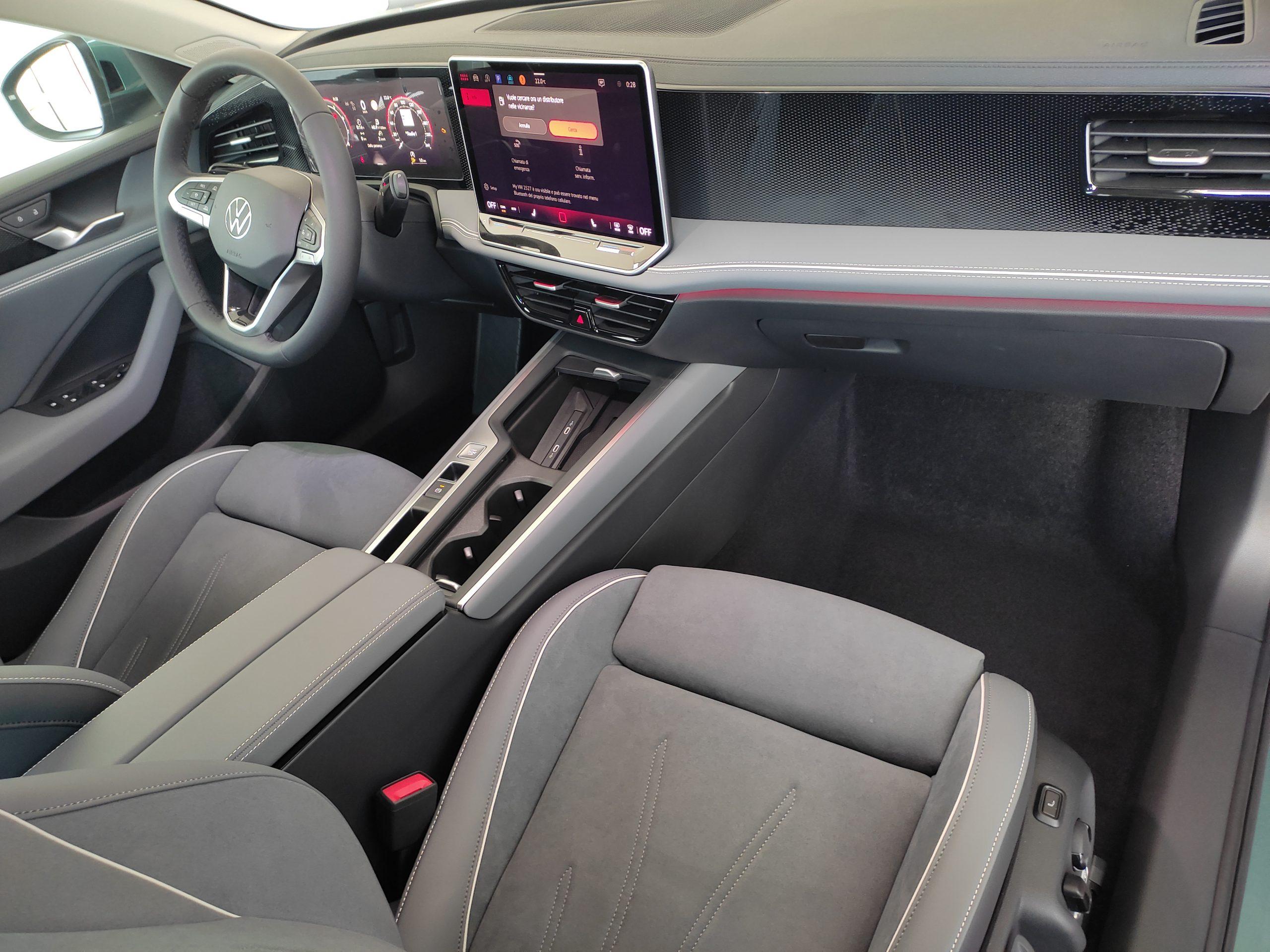 VOLKSWAGEN PASSAT 1.5 ETSI EVO 150CV BUSINESS DSG