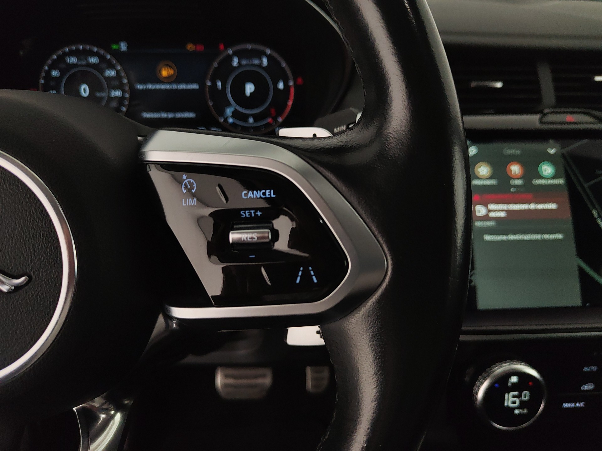 JAGUAR E-PACE 2.0D I4 MHEV R-DYNAMIC SE AWD 163CV AUTO