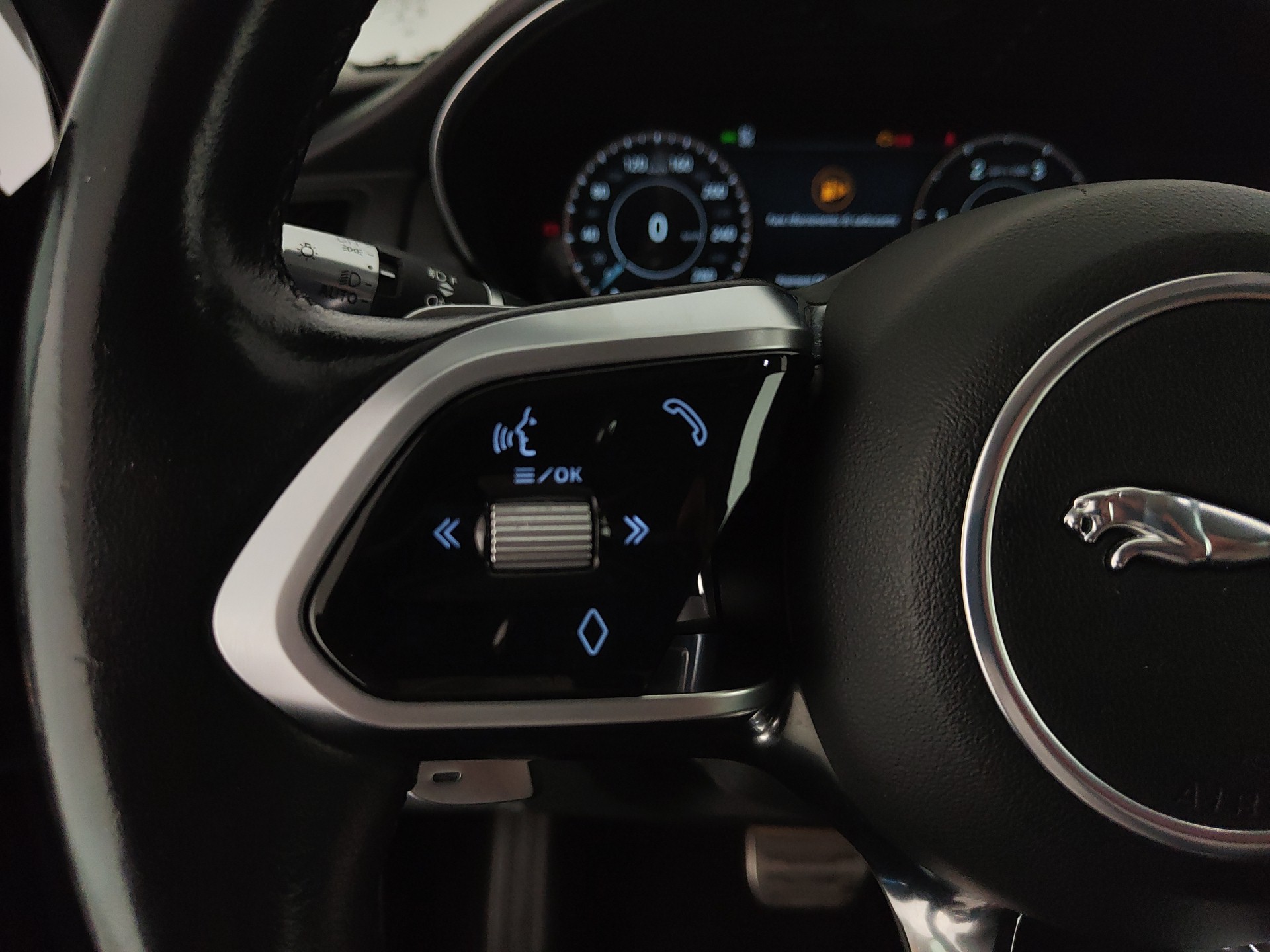 JAGUAR E-PACE 2.0D I4 MHEV R-DYNAMIC SE AWD 163CV AUTO