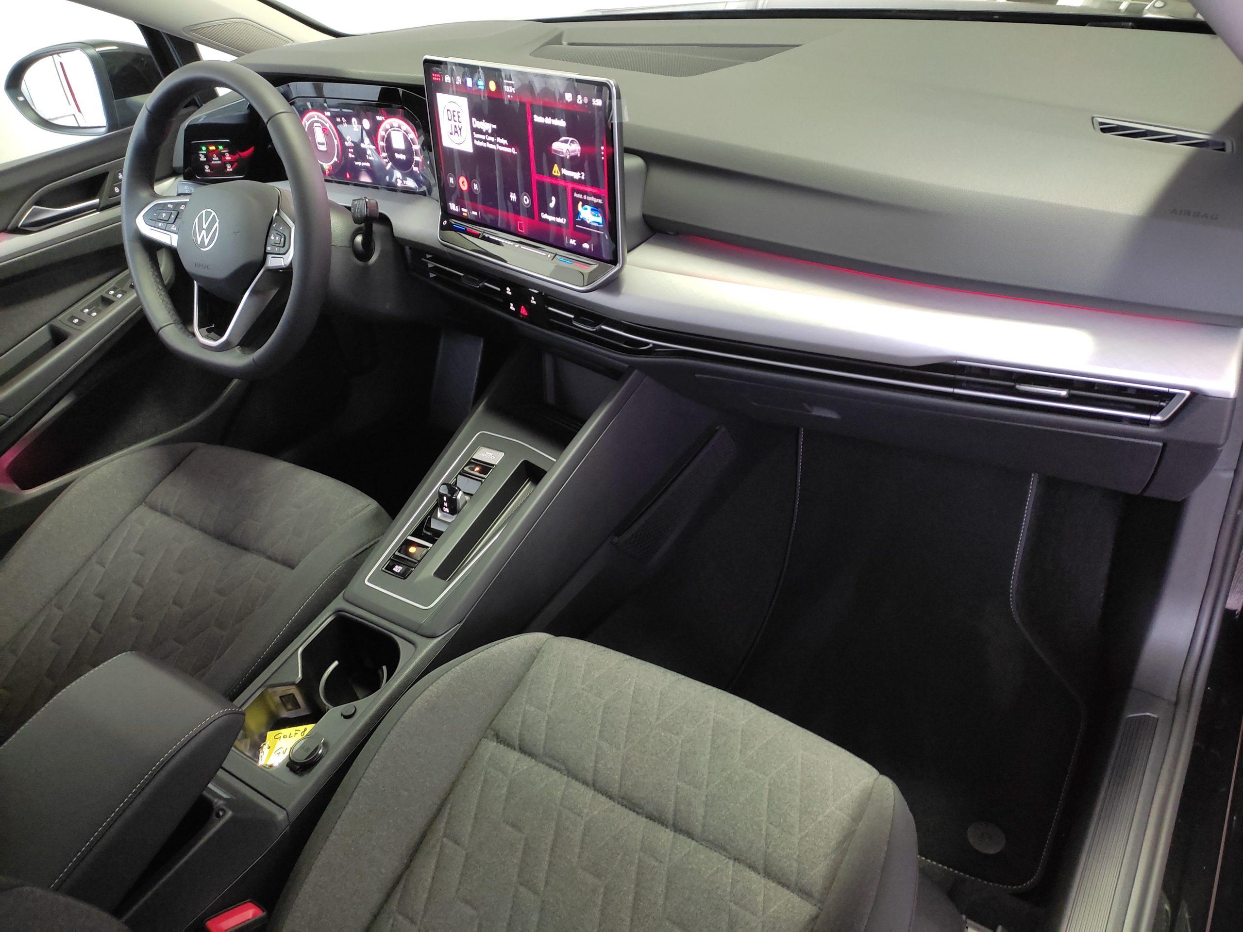 VOLKSWAGEN GOLF VARIANT 2.0 TDI 150CV LIFE DSG