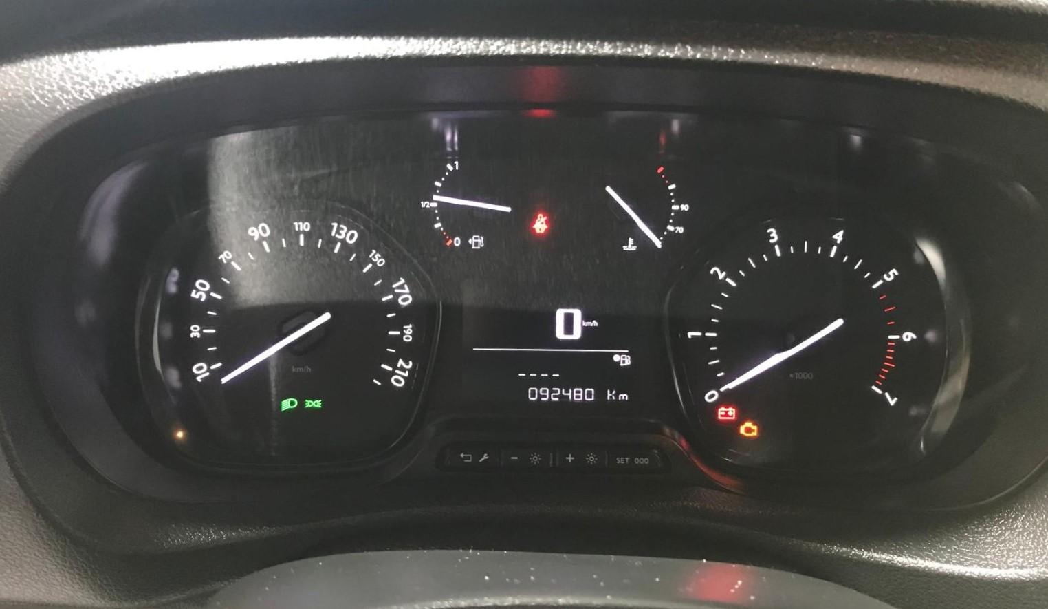 VIVARO VAN L3 H1 2.0D 120CV