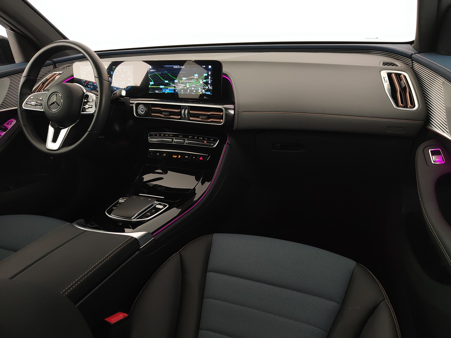 MERCEDES EQC 400 SPORT 4 MATIC