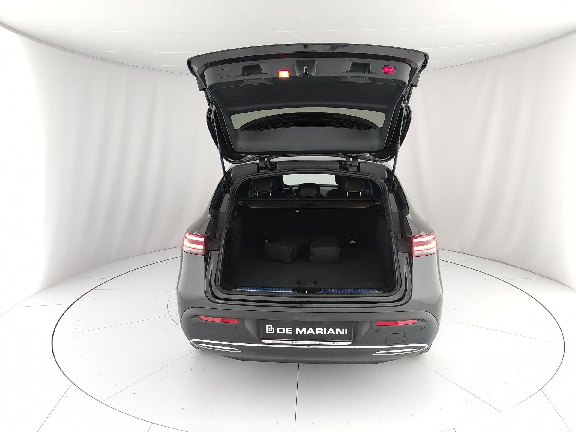 MERCEDES EQC 400 SPORT 4 MATIC