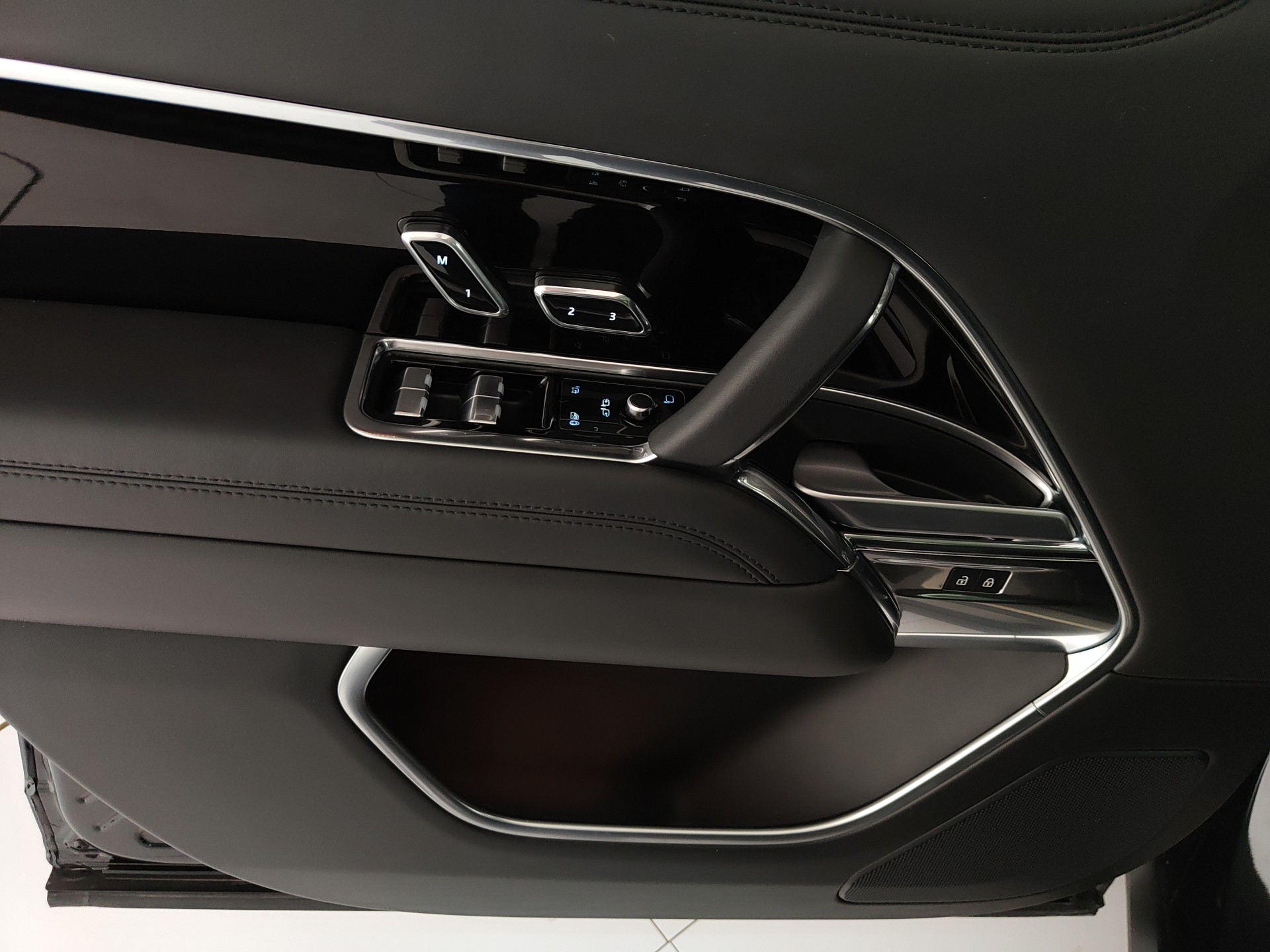 LAND ROVER RANGE ROVER 3.0D I6 MHEV HSE AWD 249CV AUTO