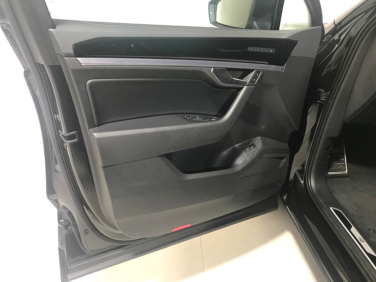 VOLKSWAGEN TOUAREG 3.0TDI V6 286CV R-LINE