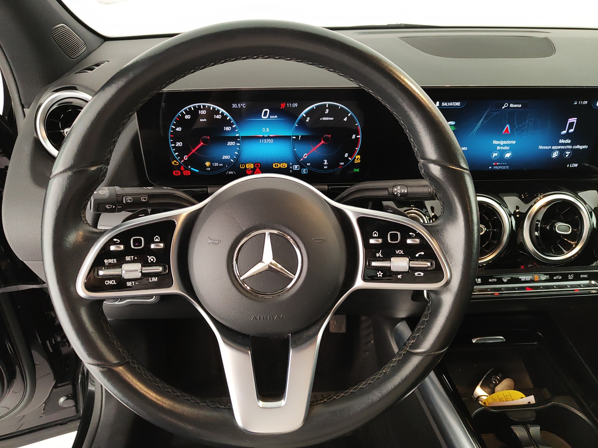 MERCEDES GLA 200d SPORT PLUS AUTO