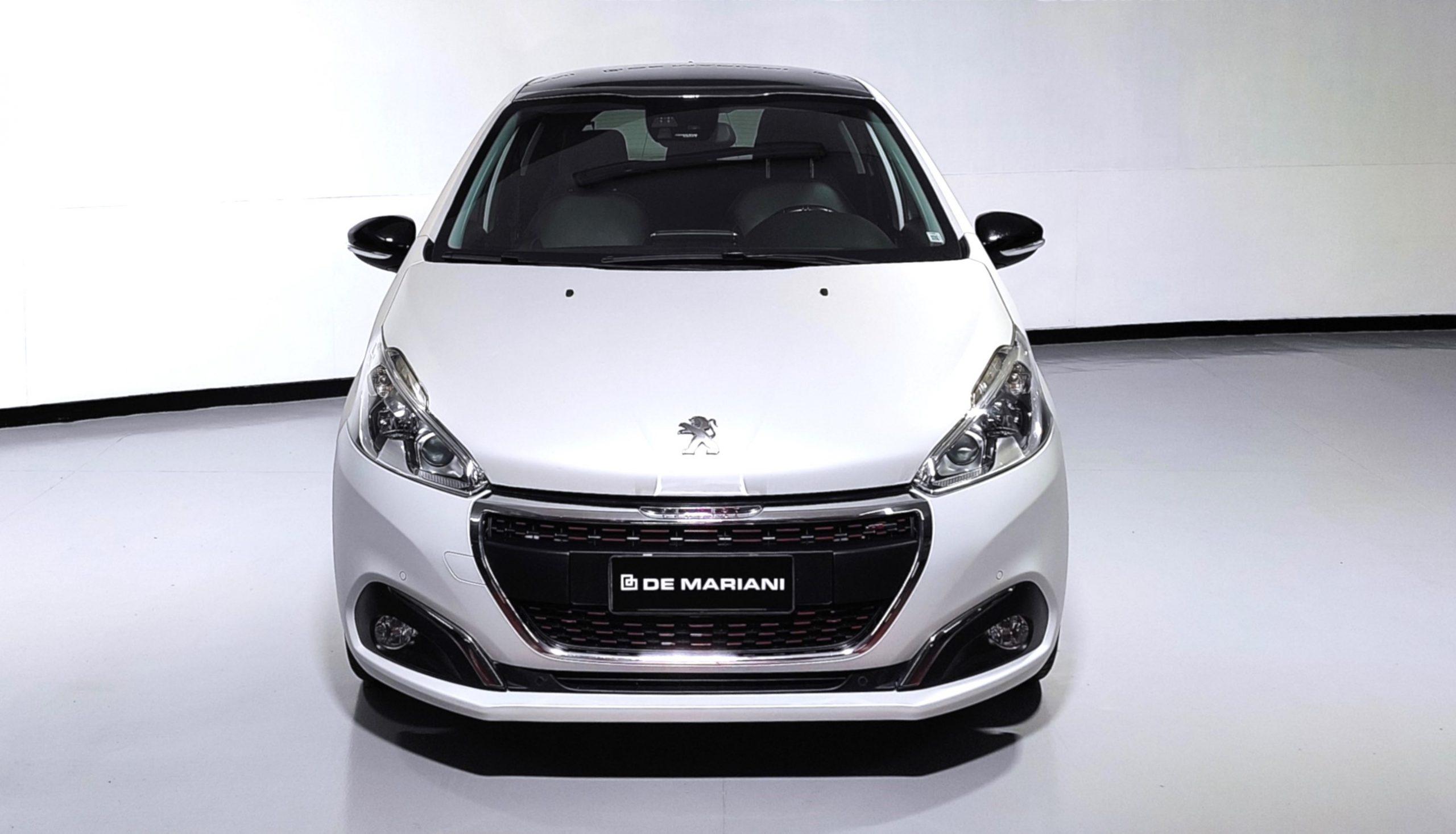 PEUGEOT 208 1.6 BLUEHDI 100CV 5P GT LINE ICE WHITE