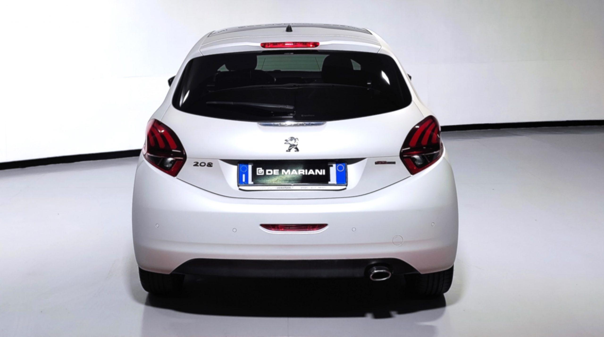 PEUGEOT 208 1.6 BLUEHDI 100CV 5P GT LINE ICE WHITE