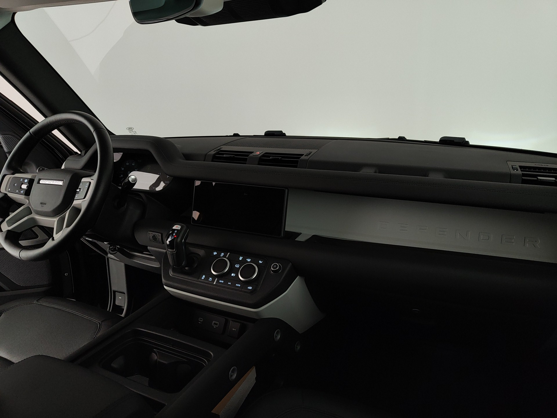 Land Rover Defender 90 Hard Top 3.0d i6 MHEV awd 200cv auto
