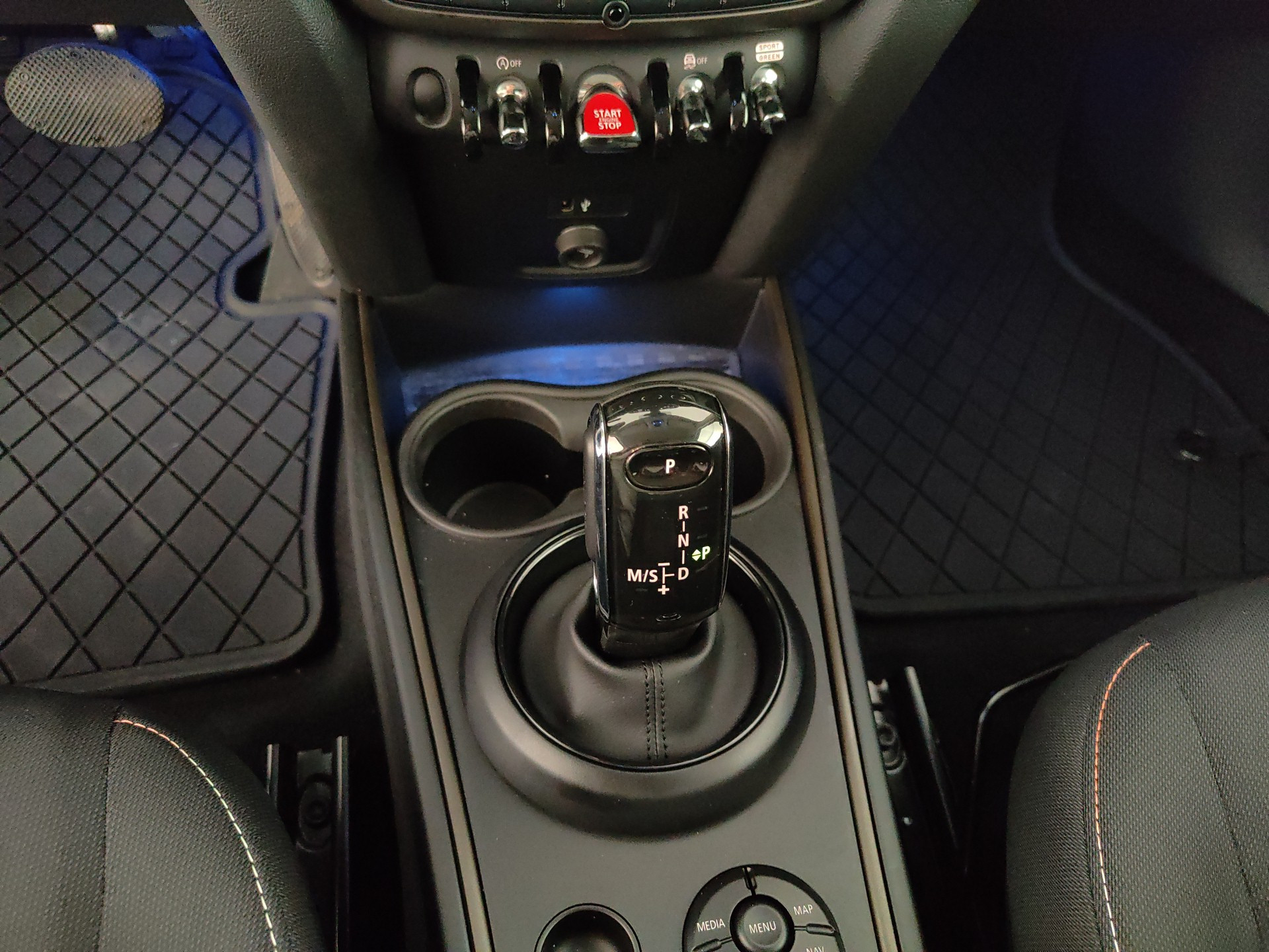 Mini Countryman 2.0 Cooper D Business Auto 150cv