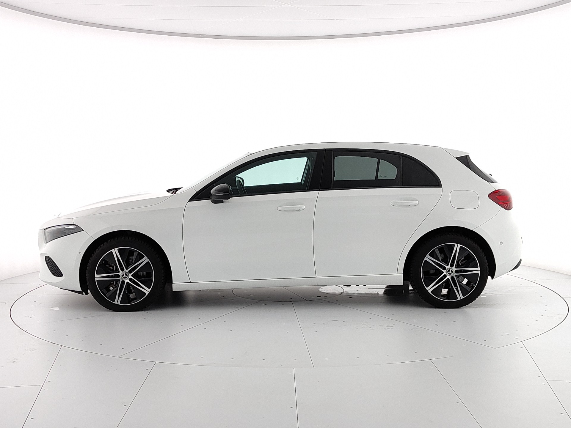 MERCEDES-BENZ CLASSE A 250E PROGRESSIVE ADVANCED