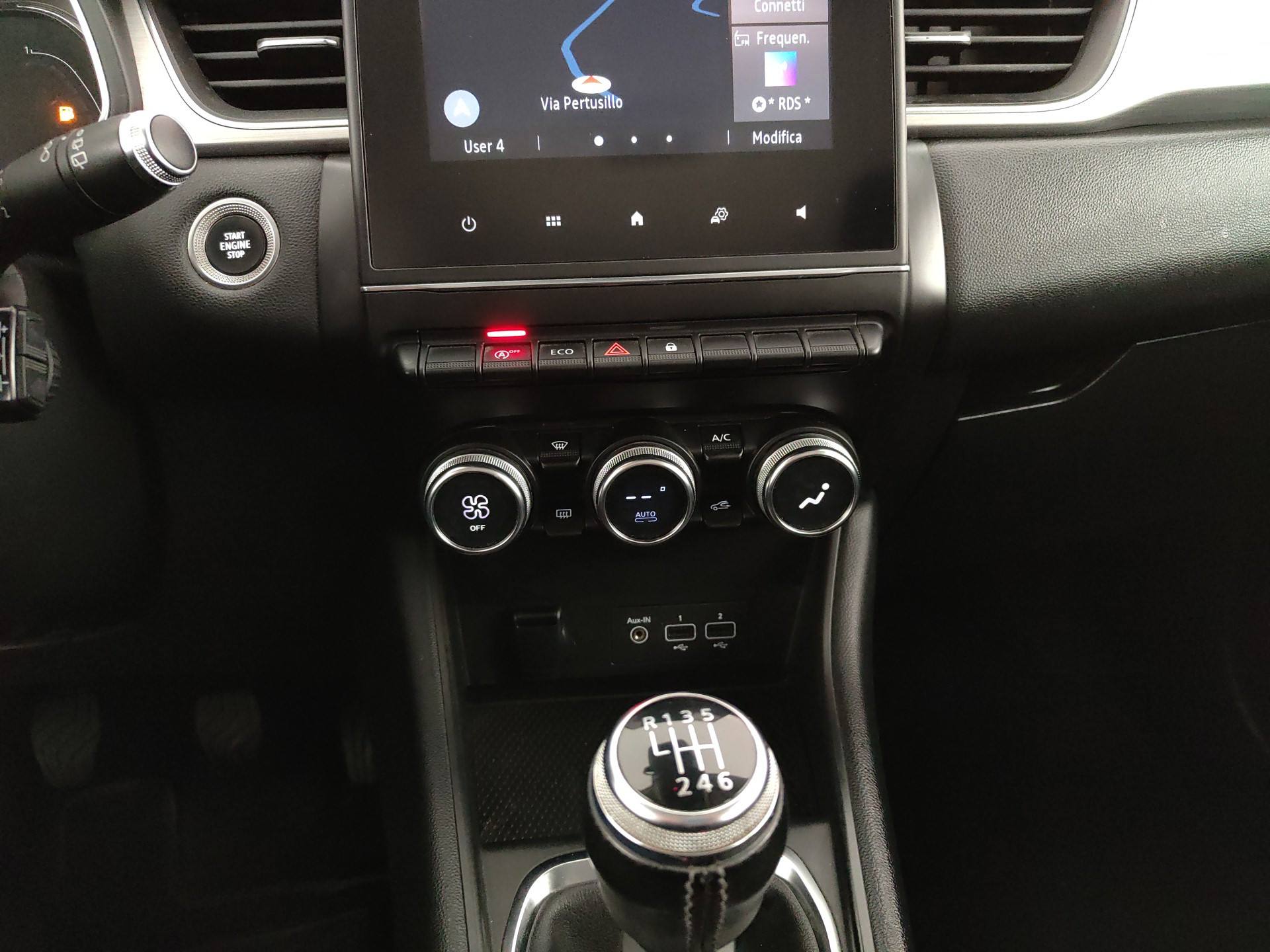 RENAULT Captur 1.5 blue dci Business