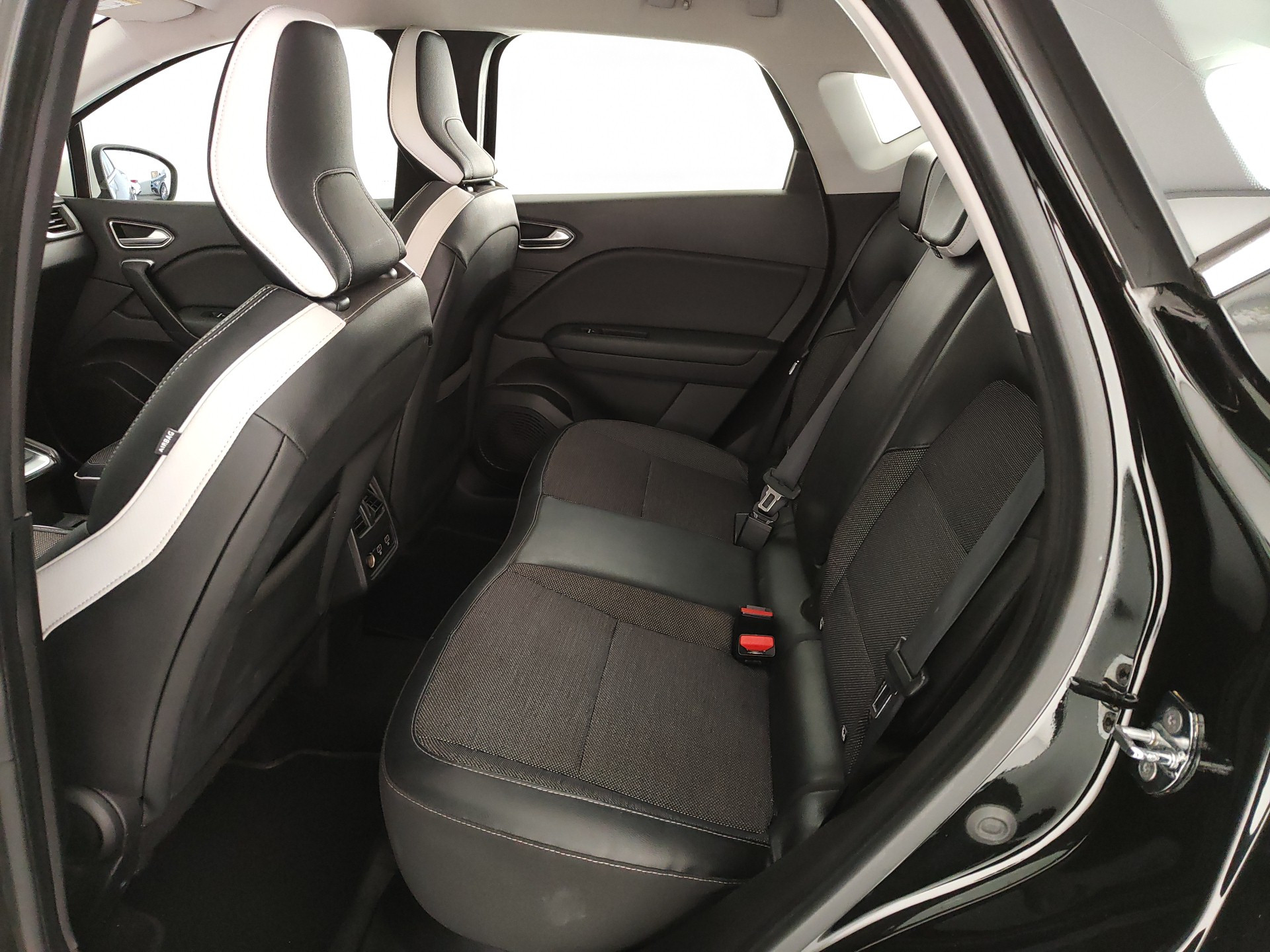 RENAULT Captur 1.5 blue dci Business