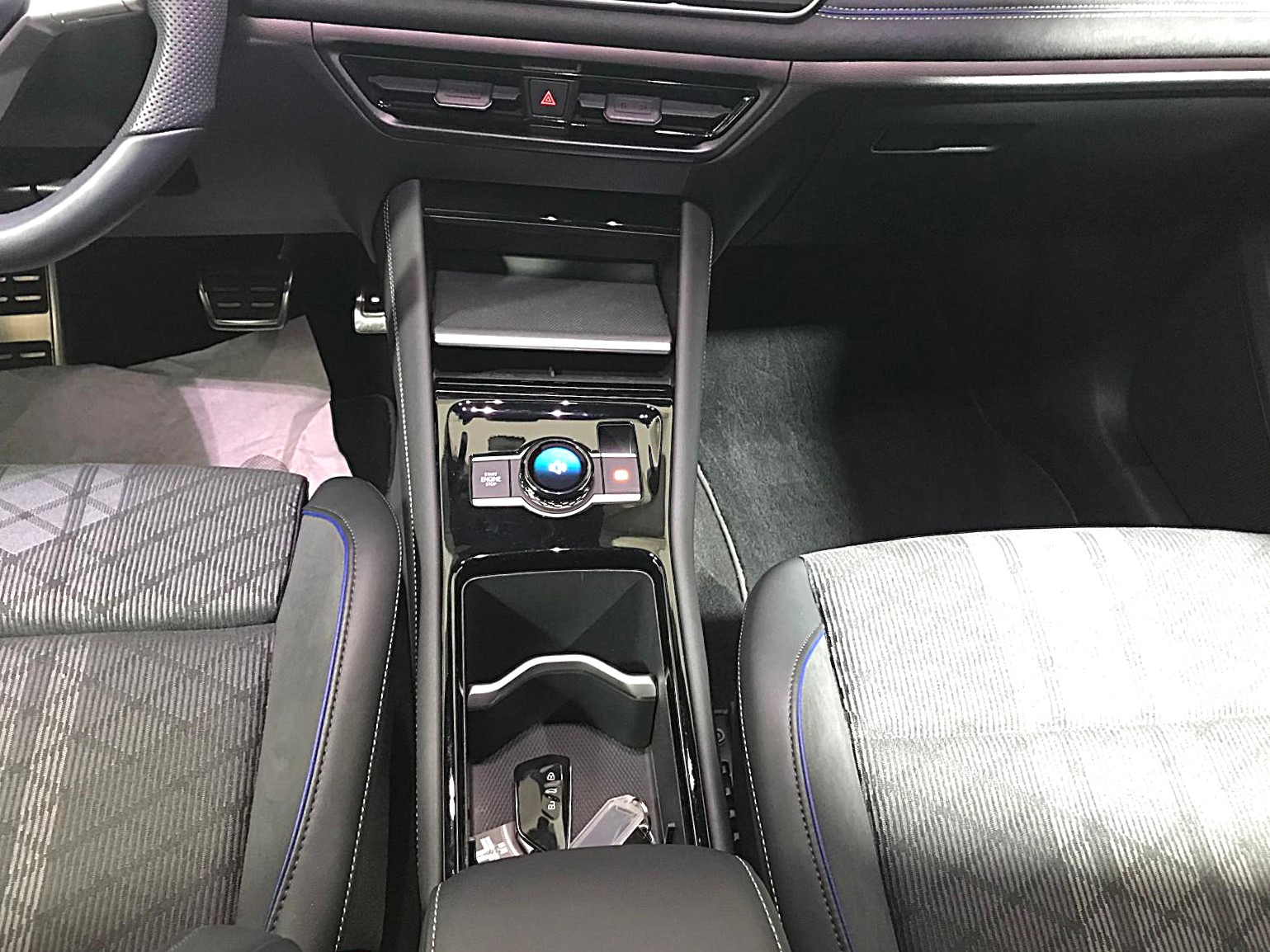 VOLKSWAGEN TAYRON R-LINE PLUS 1.5TSI 204CV eHybrid DSG