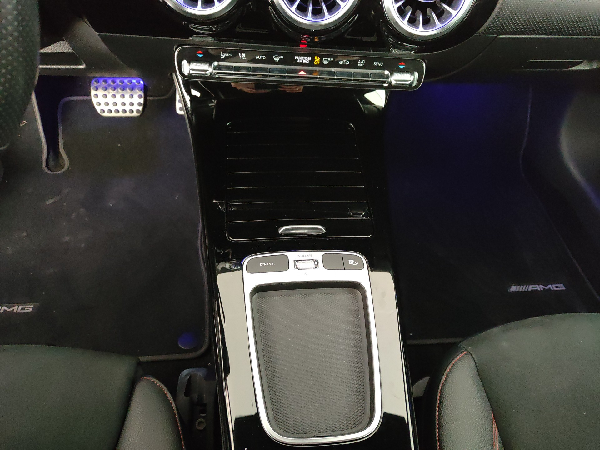 MERCEDES CLASSE A 180 d AMG Line Premium Plus auto