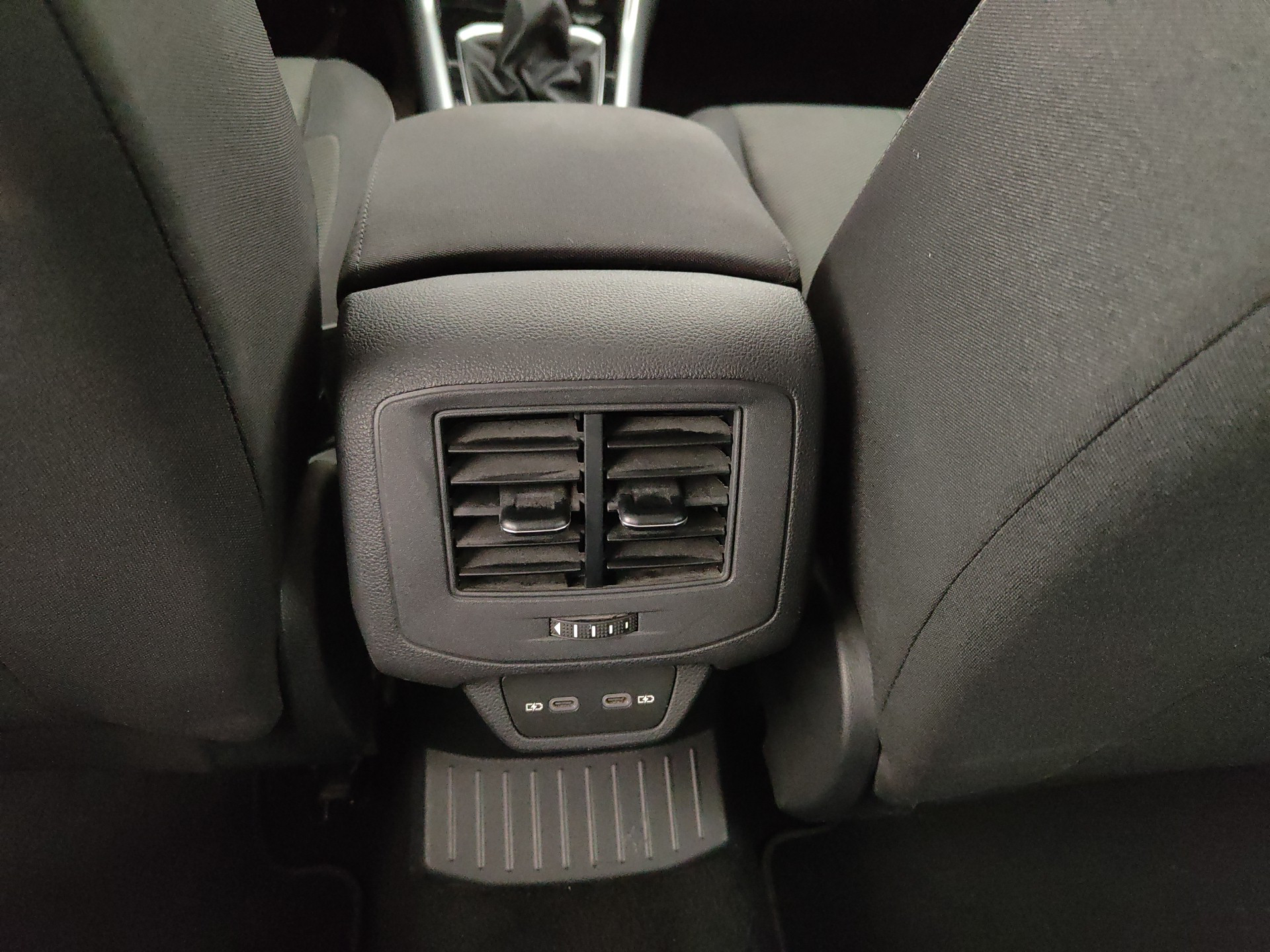 VW T-Roc 1.0 tsi Life 110cv