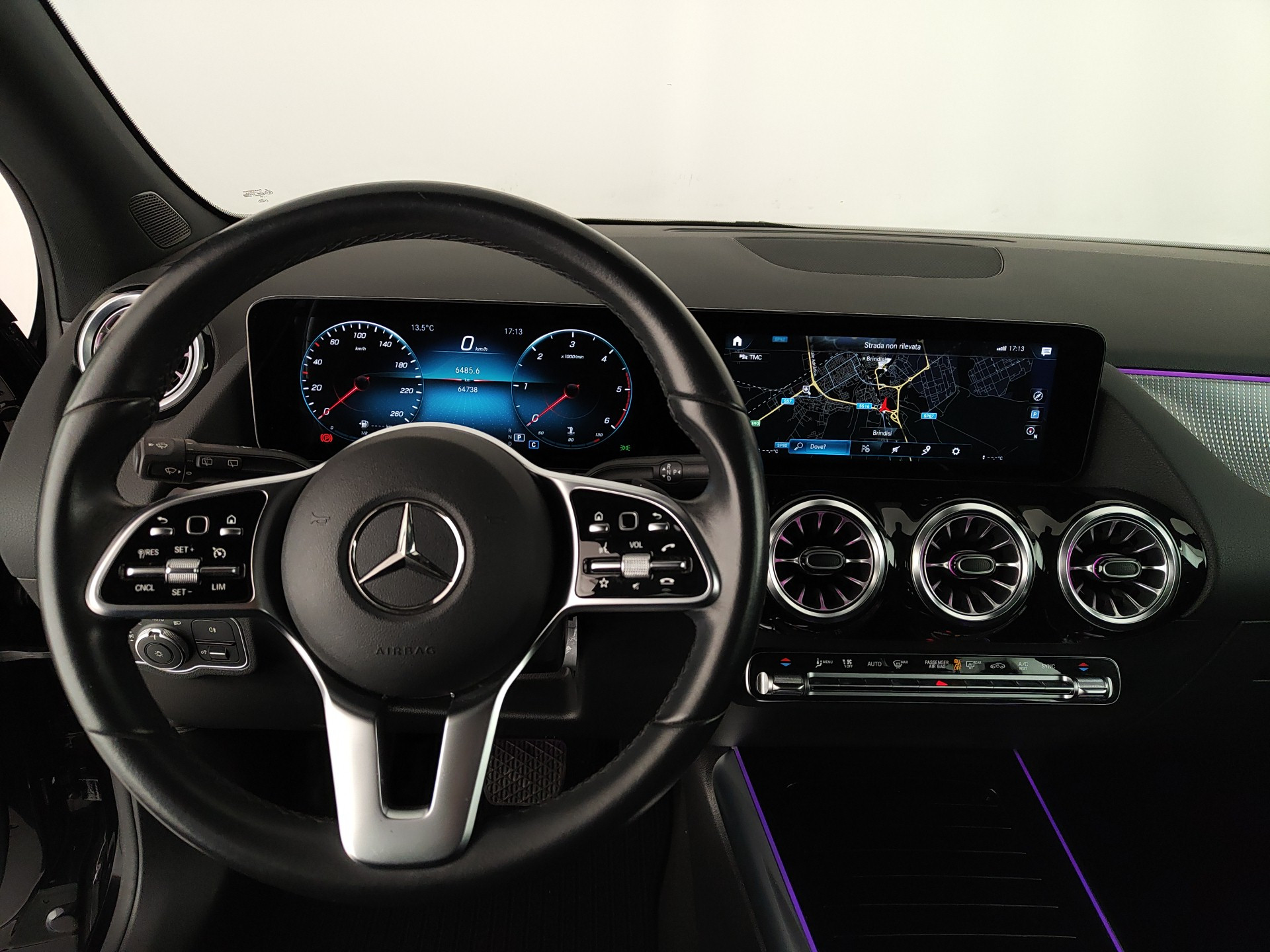 MERCEDES GLA 200d SPORT PLUS AUTO