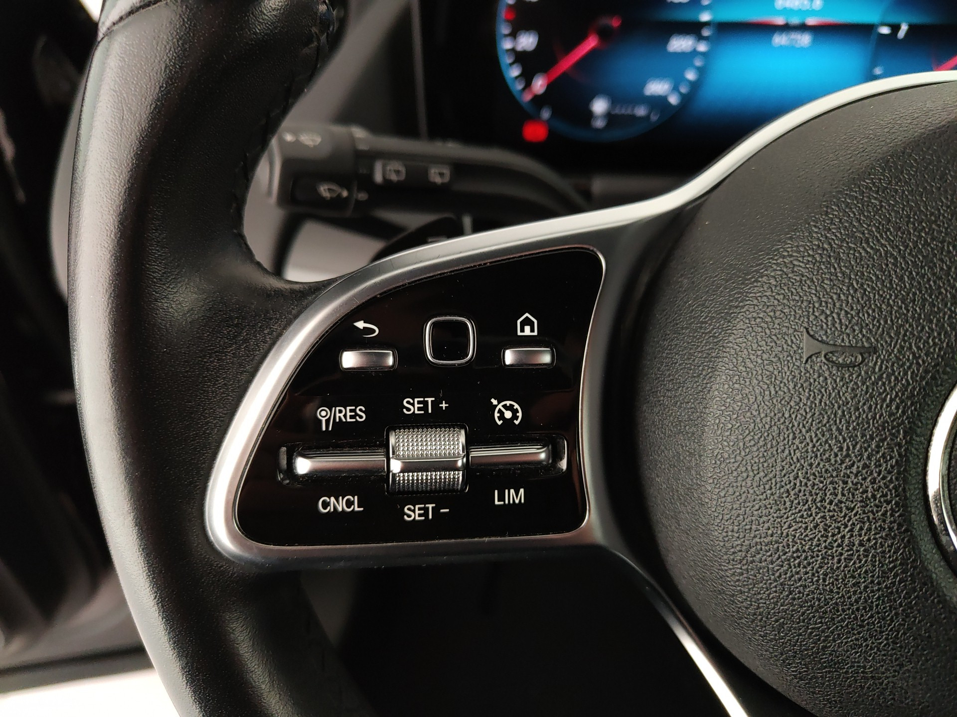 MERCEDES GLA 200d SPORT PLUS AUTO