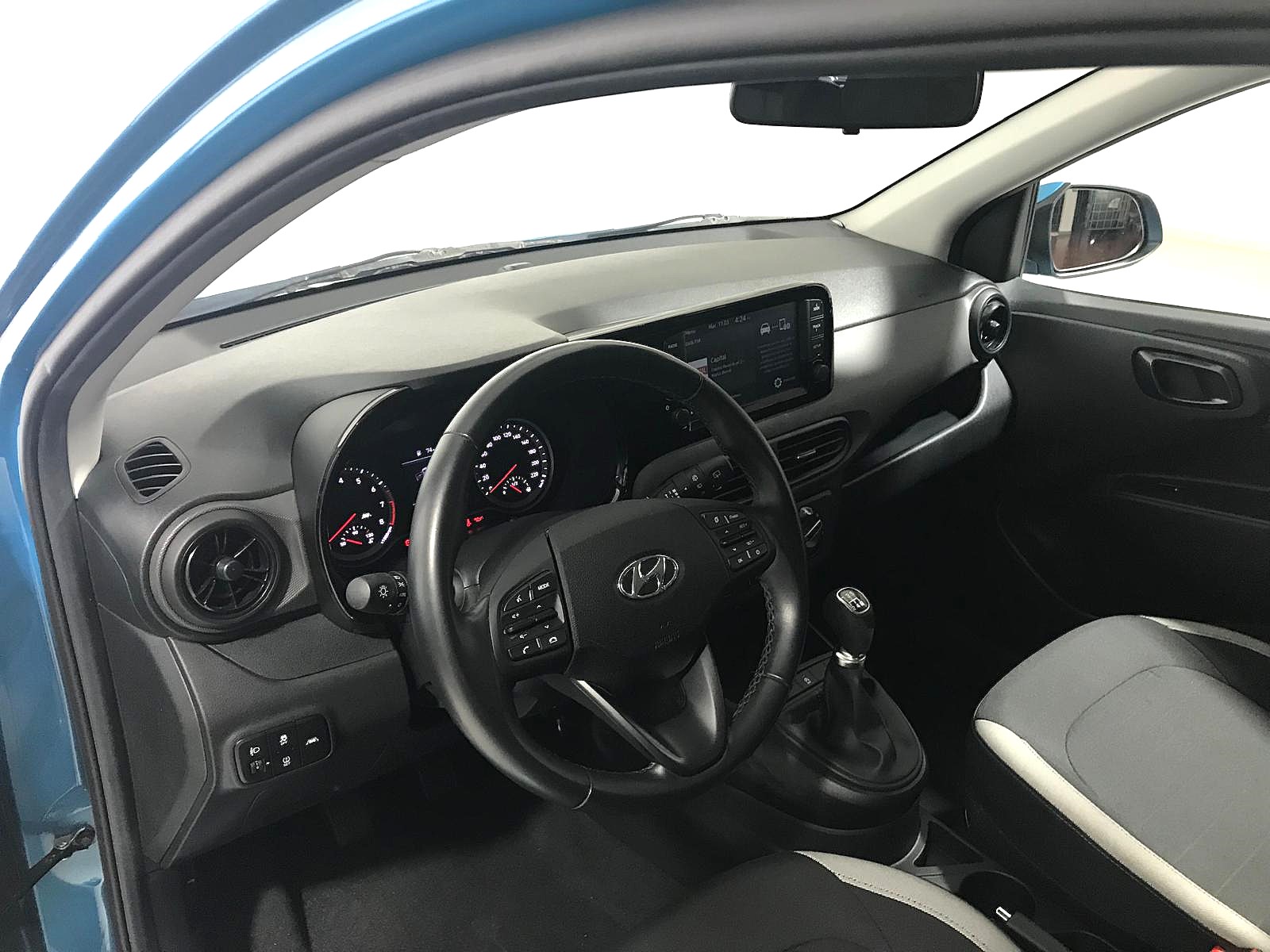 HYUNDAI i10 TECH 1.0MPI