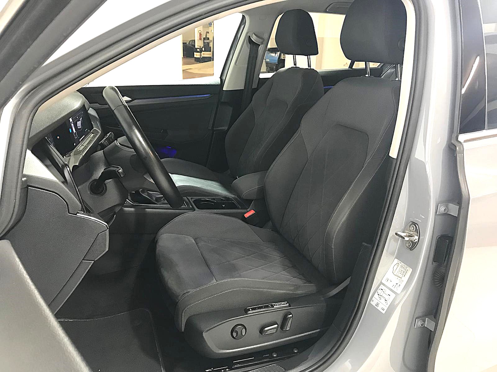 VOLKSWAGEN GOLF 8 1.5TSI 130CV STYLE