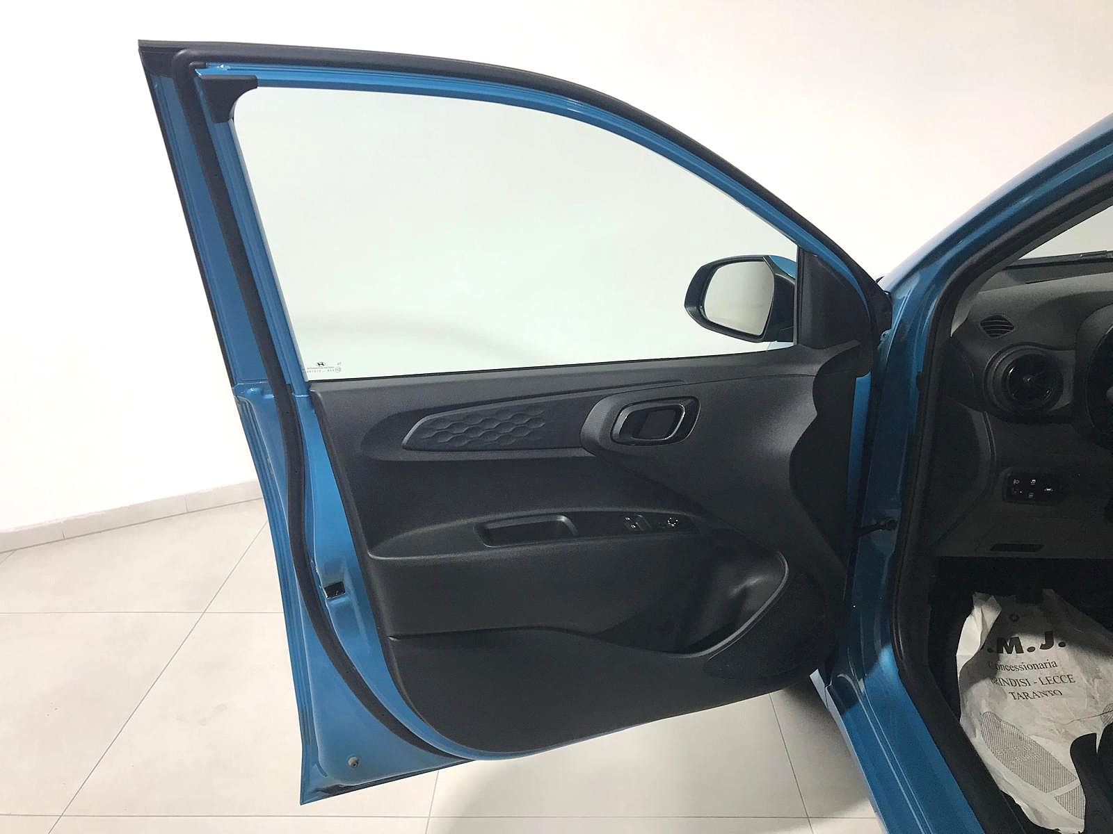 HYUNDAI i10 TECH 1.0MPI