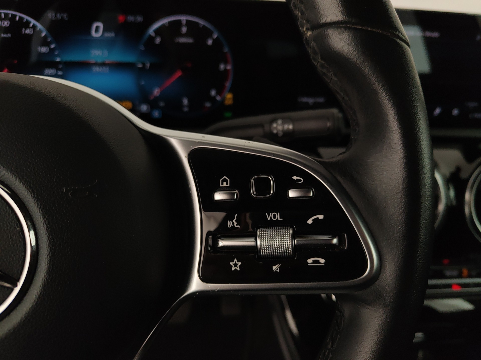 MERCEDES CLASSE A 180d Sport auto 116cv