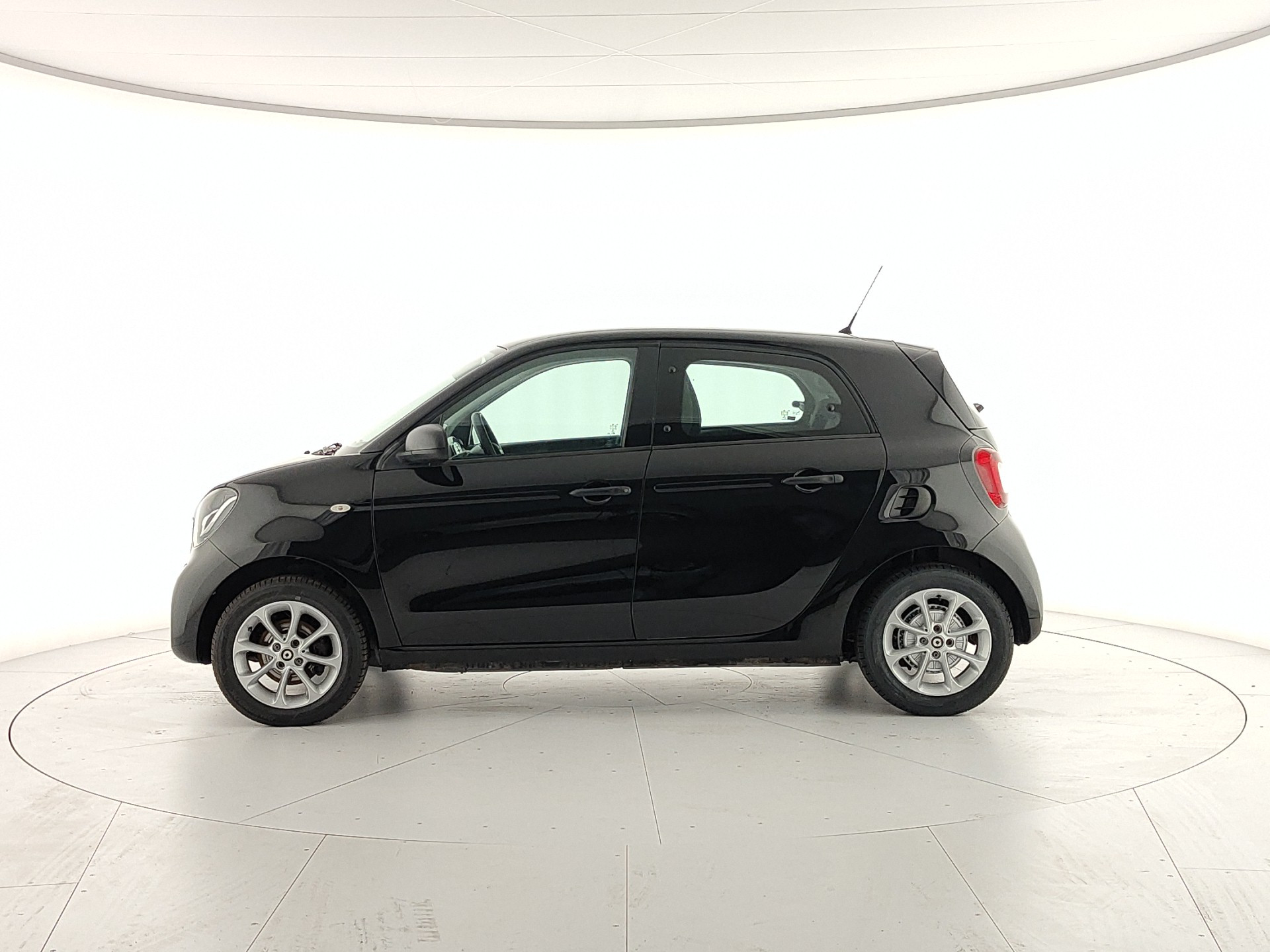 SMART FORFOUR 1.0 71cv YOUNGSTER