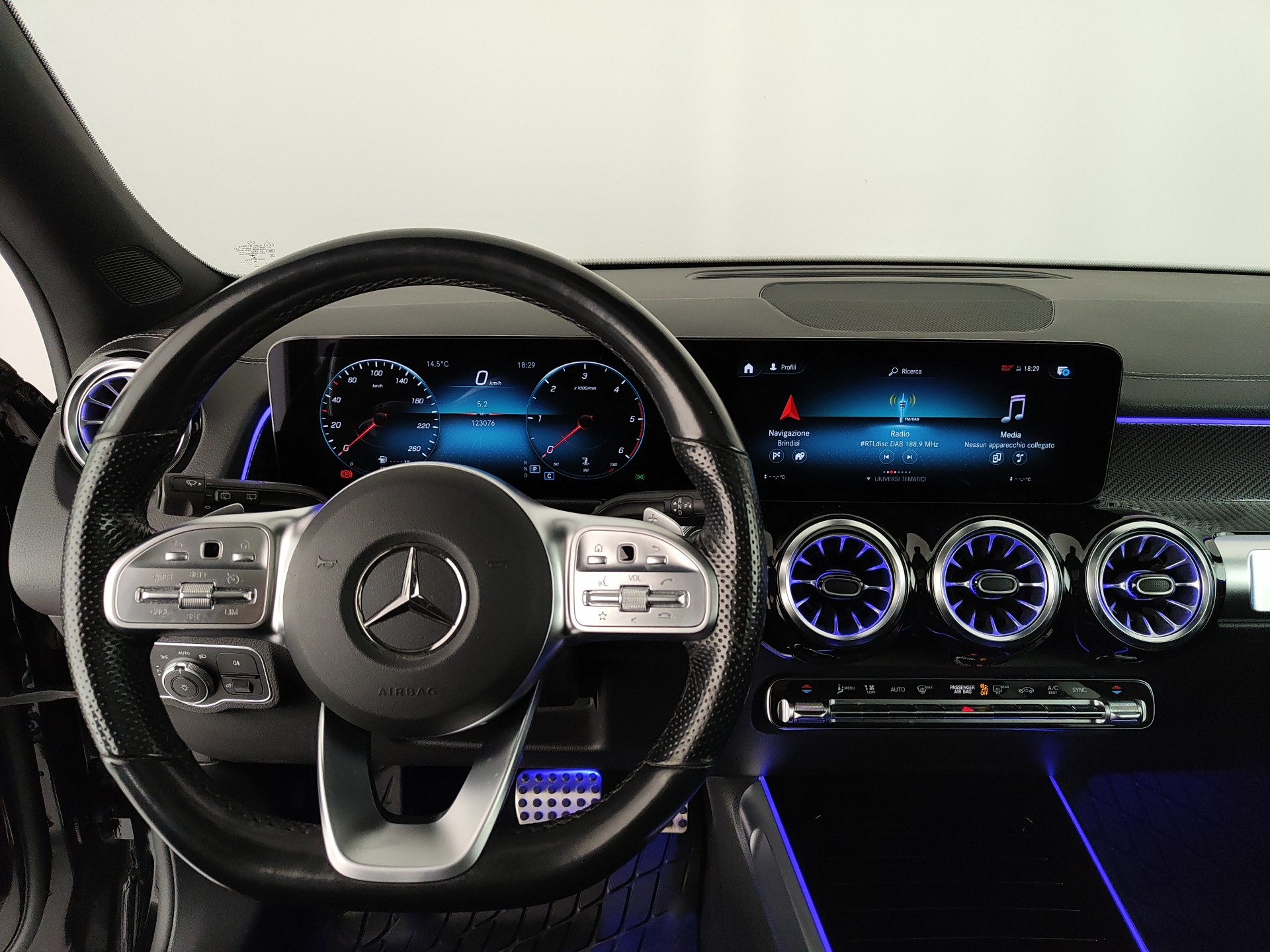 MERCEDES GLB 200d PREMIUM AUTO