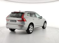 VOLVO XC60 B4 (d) AWD Geartronic Momentum Pro MHEV 197cv