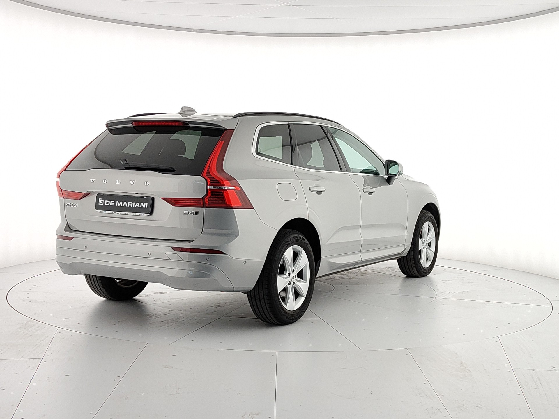 VOLVO XC60 B4 (d) AWD Geartronic Momentum Pro MHEV 197cv