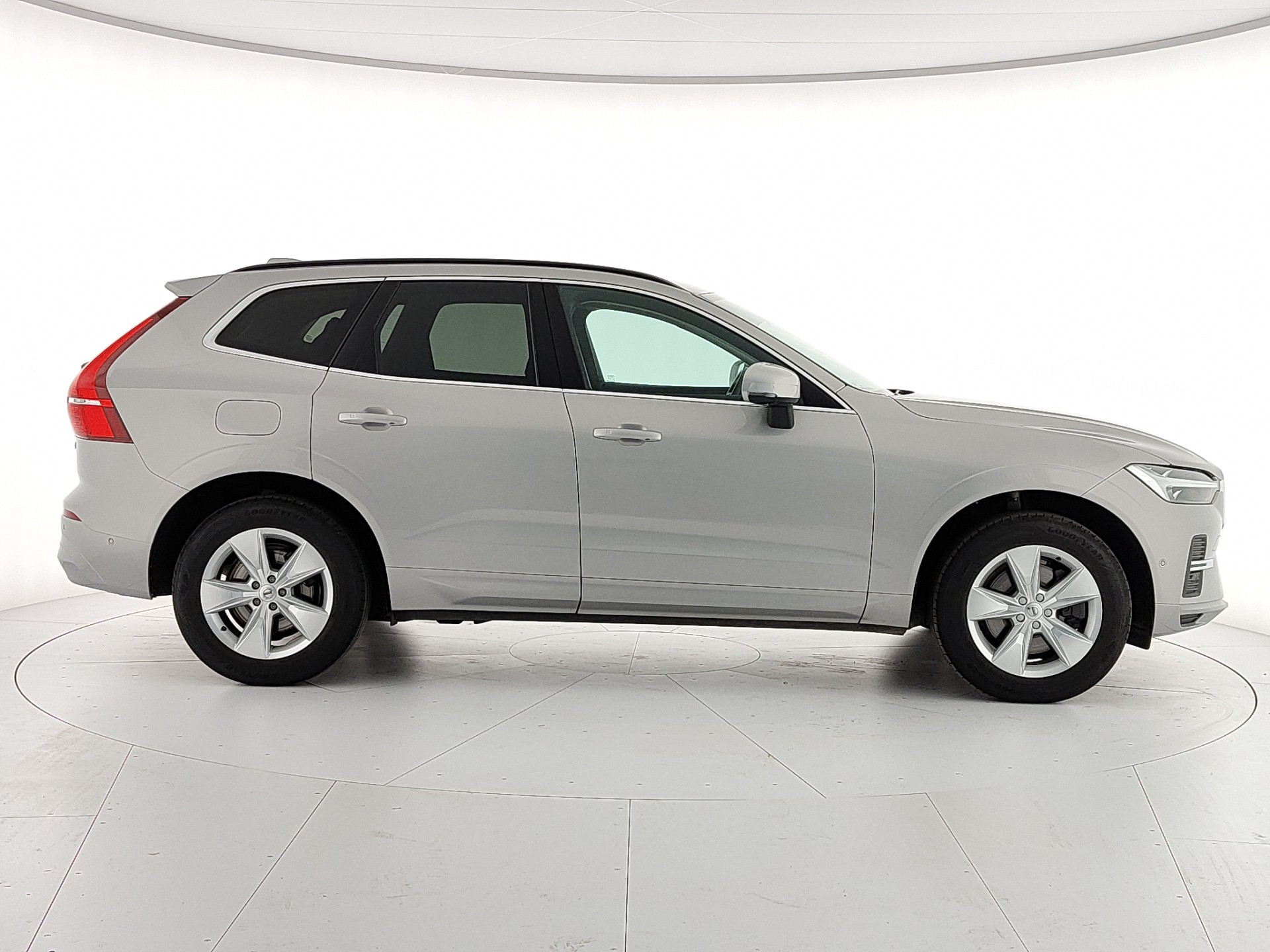 VOLVO XC60 B4 (d) AWD Geartronic Momentum Pro MHEV 197cv