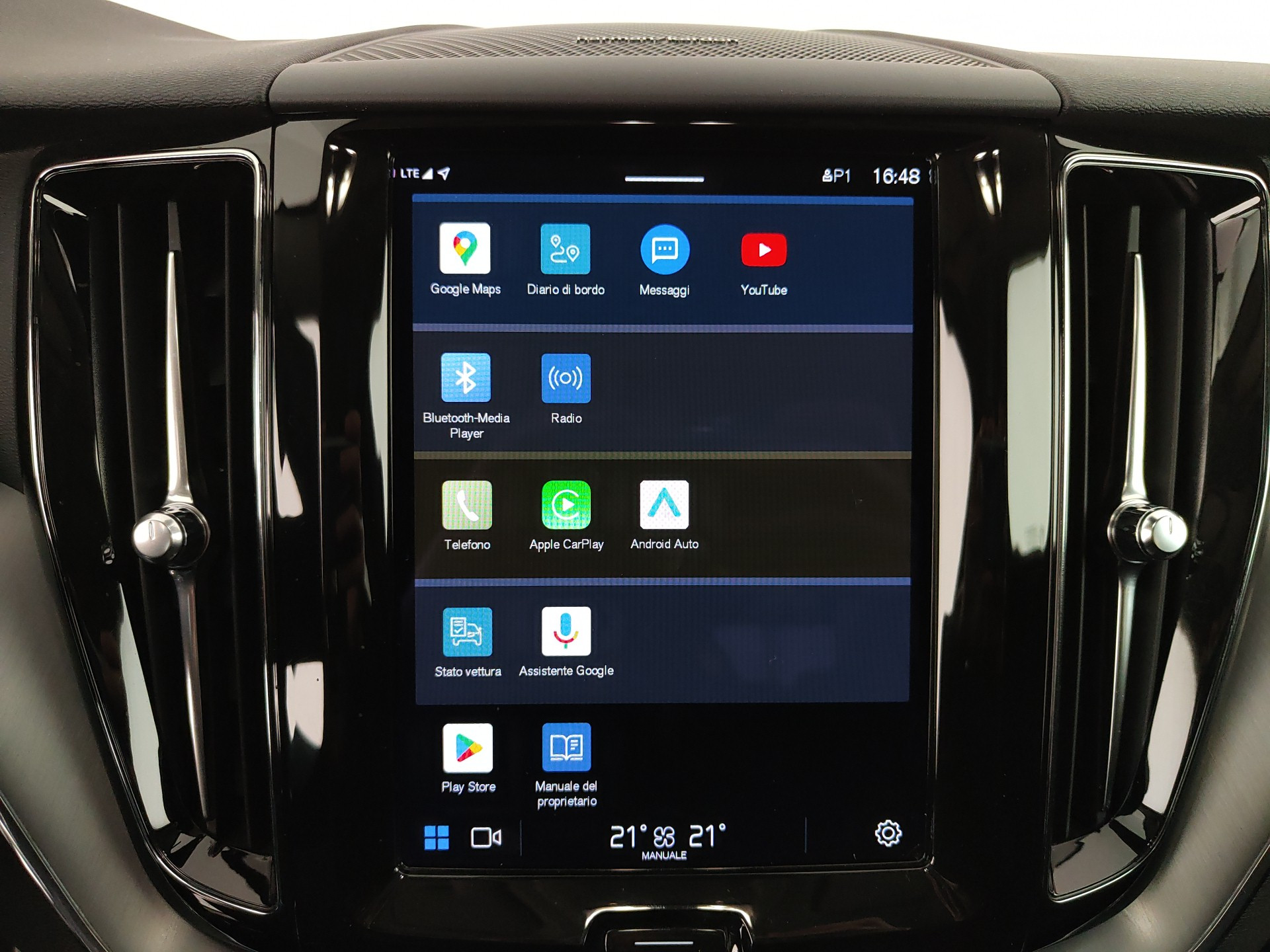 VOLVO XC60 B4 (d) AWD Geartronic Momentum Pro MHEV 197cv