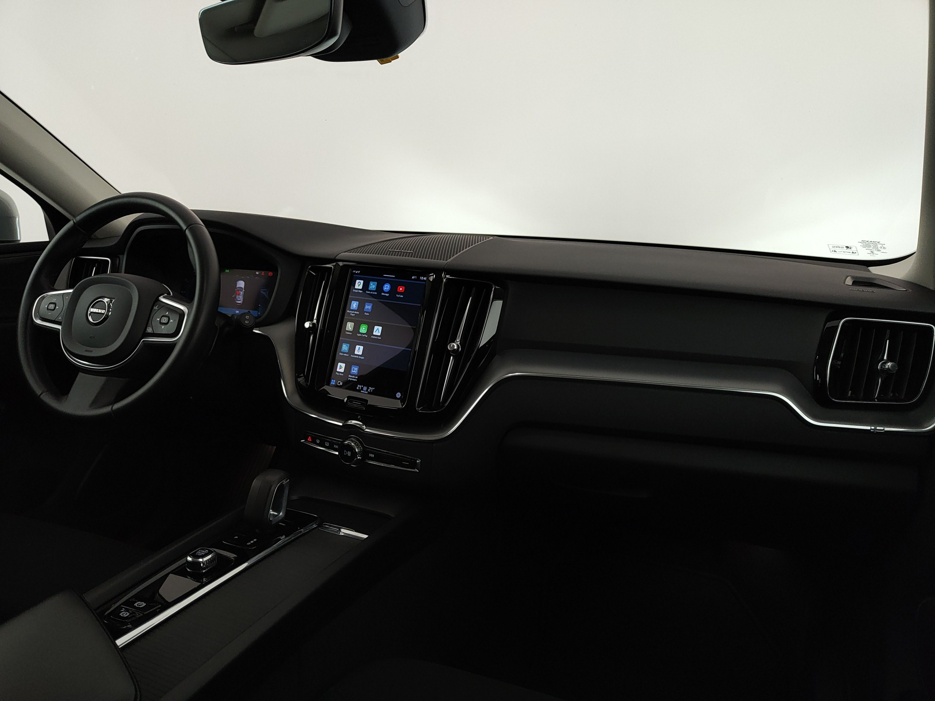 VOLVO XC60 B4 (d) AWD Geartronic Momentum Pro MHEV 197cv