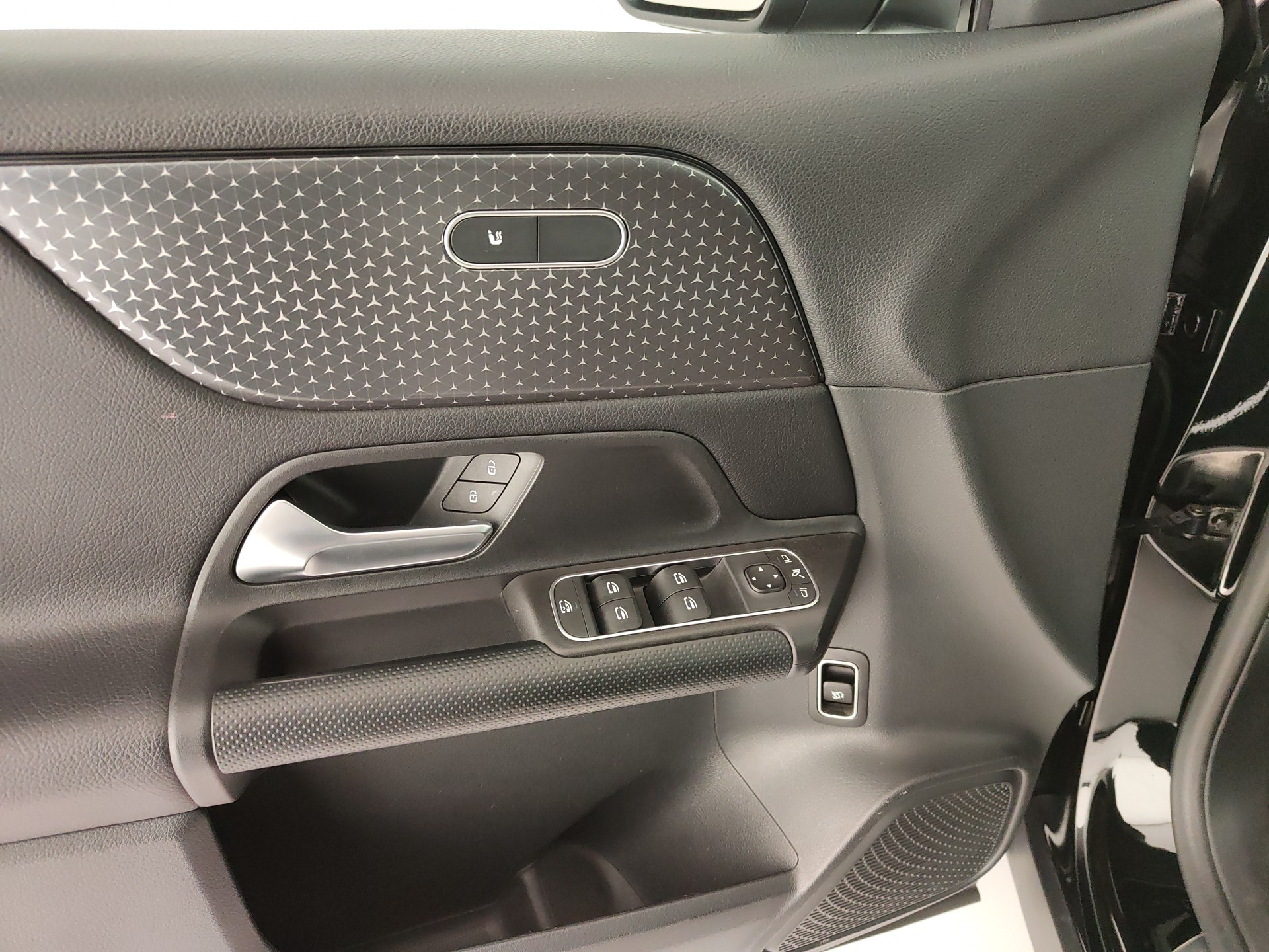 MERCEDES GLB 180d Advanced AUTO