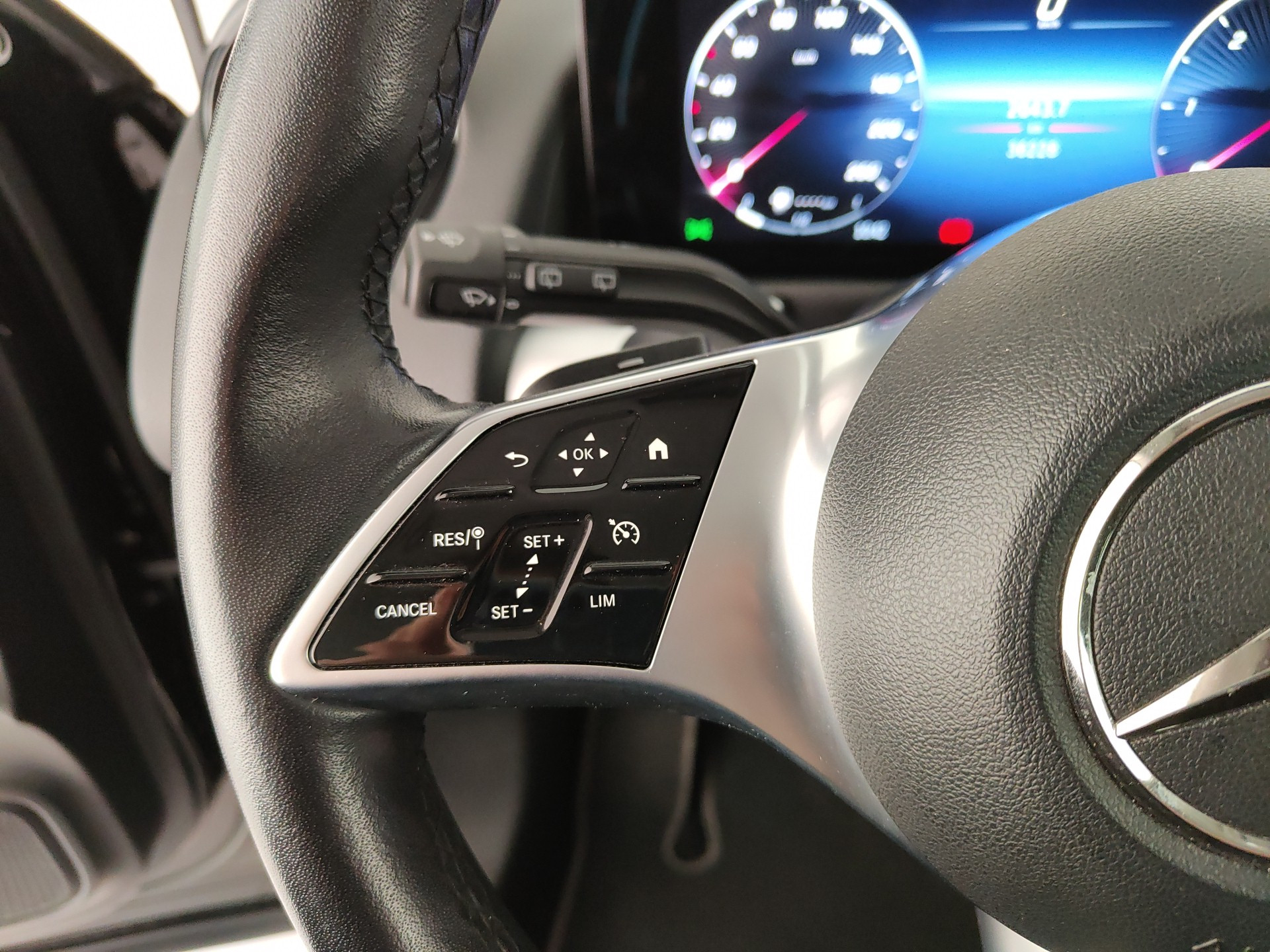 MERCEDES GLB 180d Advanced AUTO