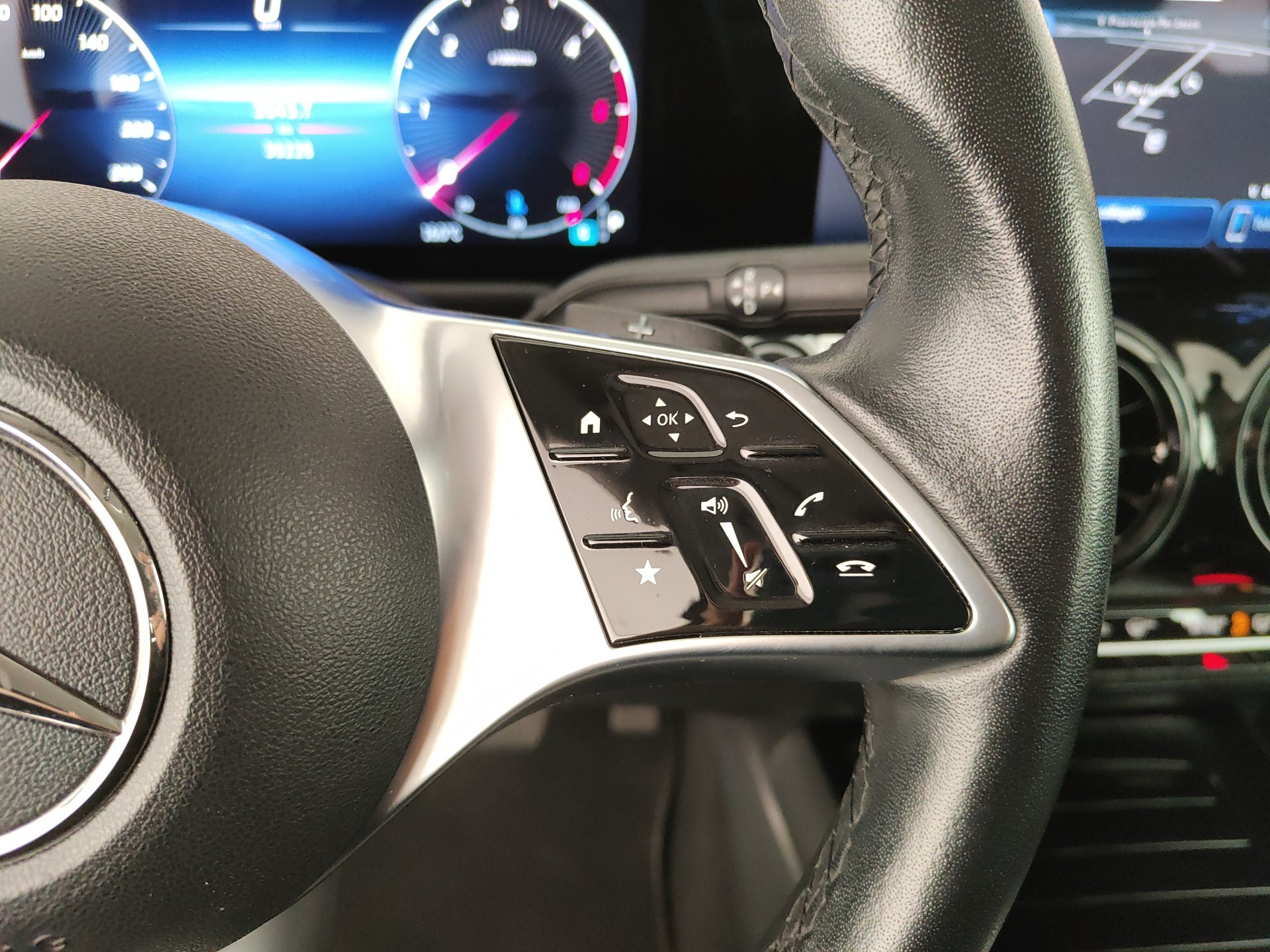 MERCEDES GLB 180d Advanced AUTO