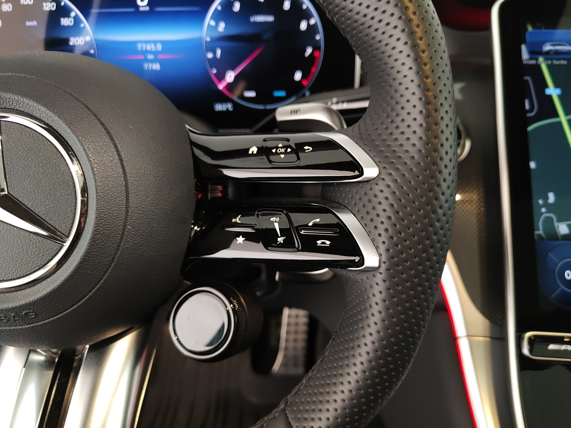 MERCEDES GLC AMG 43 AMG LINE PREMIUM PLUS 4 MATIC