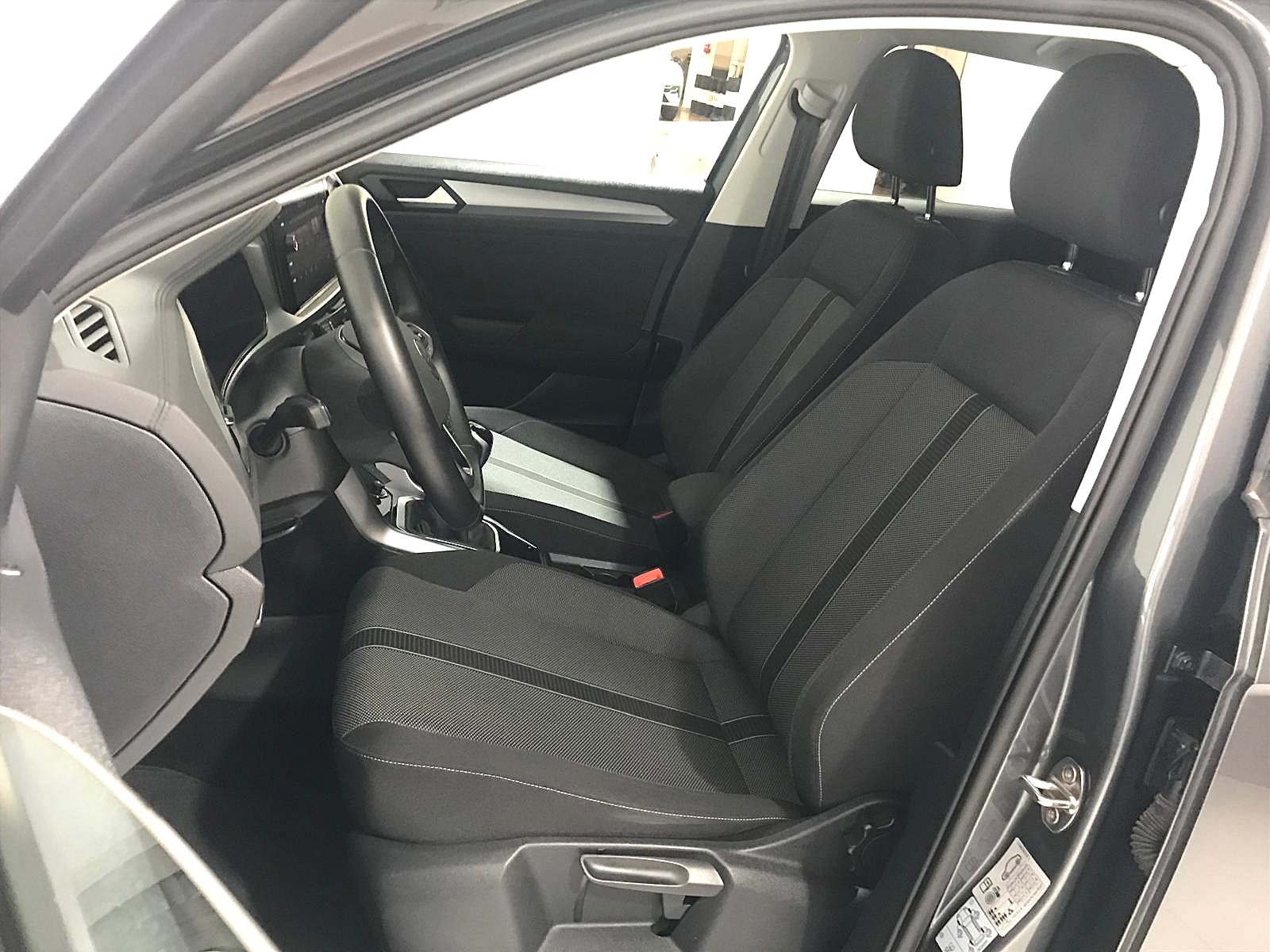 VOLKSWAGEN T-ROC 2.0TDI 115CV SPORT