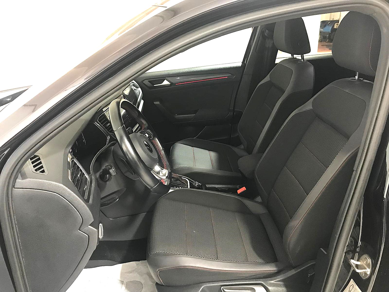 VOLKSWAGEN T-ROC 2.0TDI 150CV 4MOTION DSG R-LINE